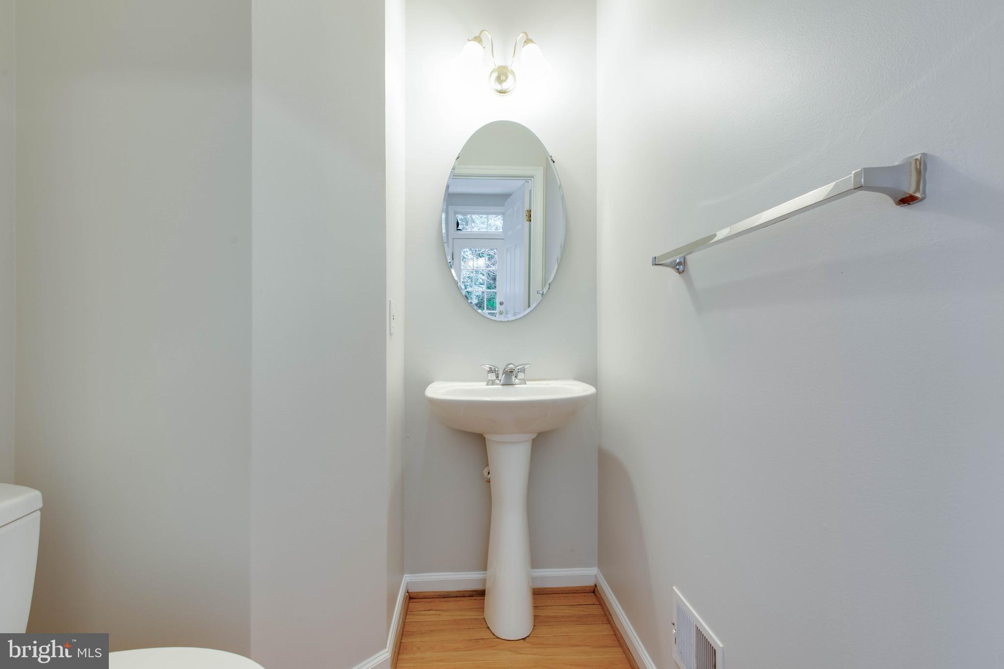 STOCKBRIDGE OVERLOOK - Residential Lease