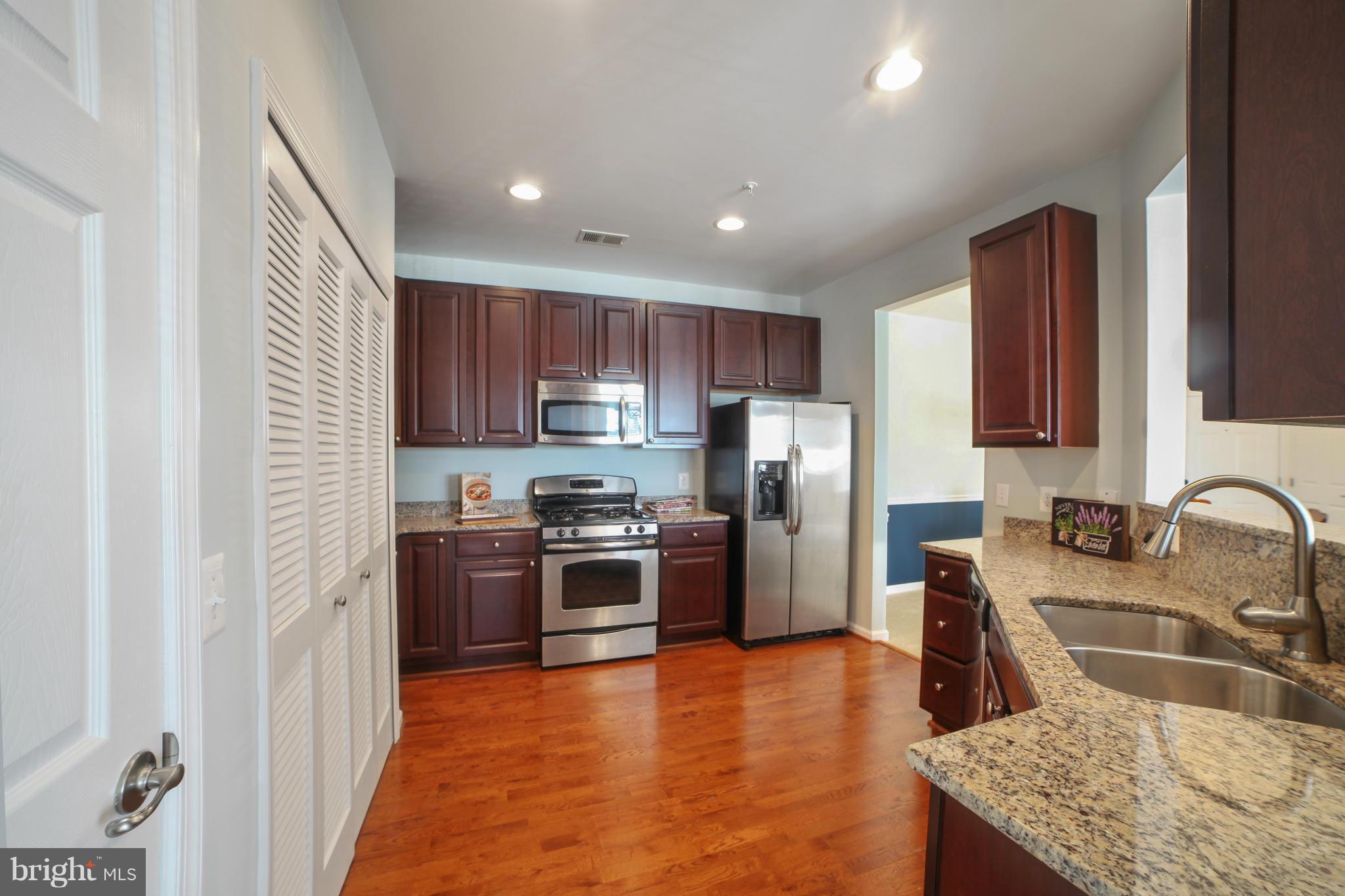 WOW! JUST LISTED 3-16! Desirably located unit, in sought after STONEY RUN! Immaculately kept, and tastefully appointed, this condo boasts hardwood floors, granite counters, stainless steel, two HUGE bedrooms and a nice office, nursery, or quiet corner to read a book. A perfect 10 all the way around!