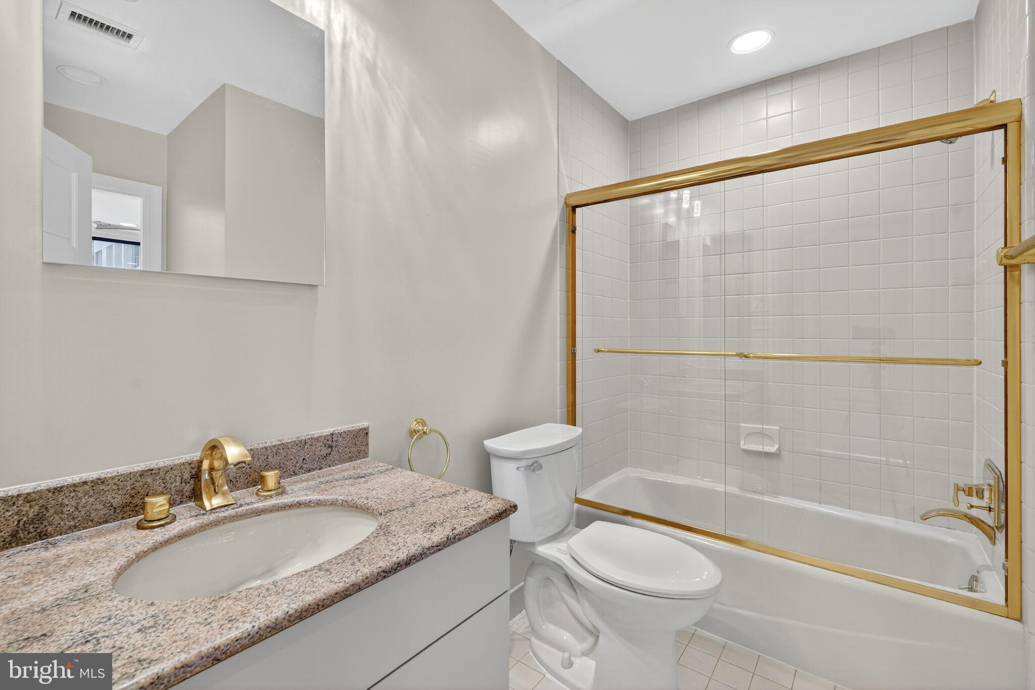 ROSSLYN - Residential