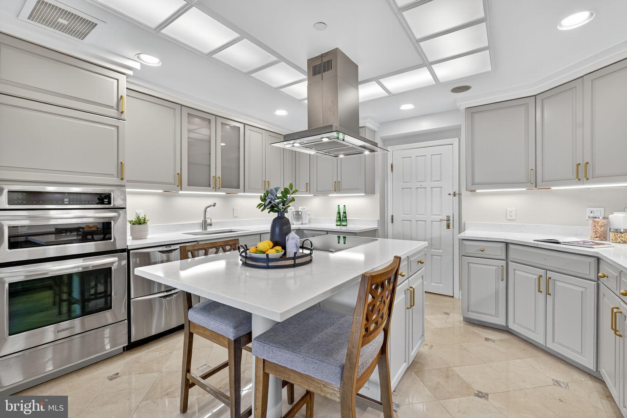 ROSSLYN - Residential