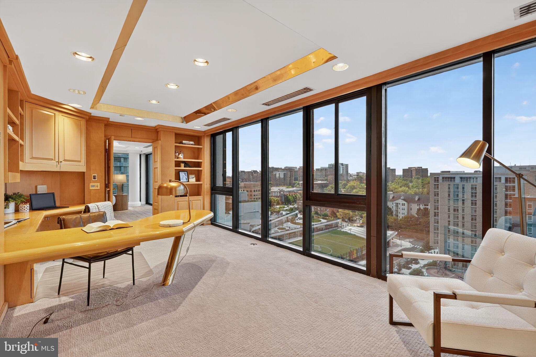 ROSSLYN - Residential