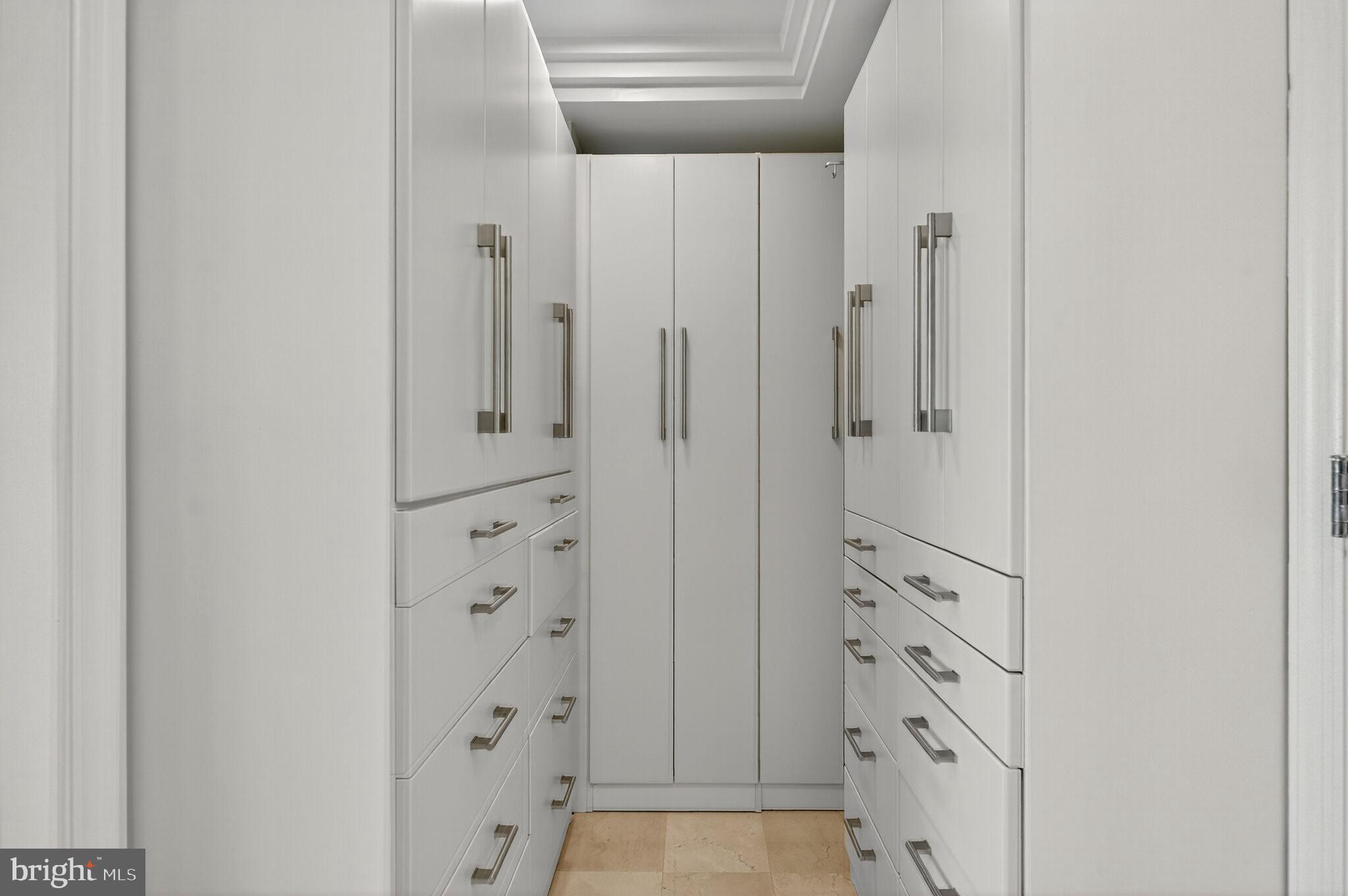 ROSSLYN - Residential