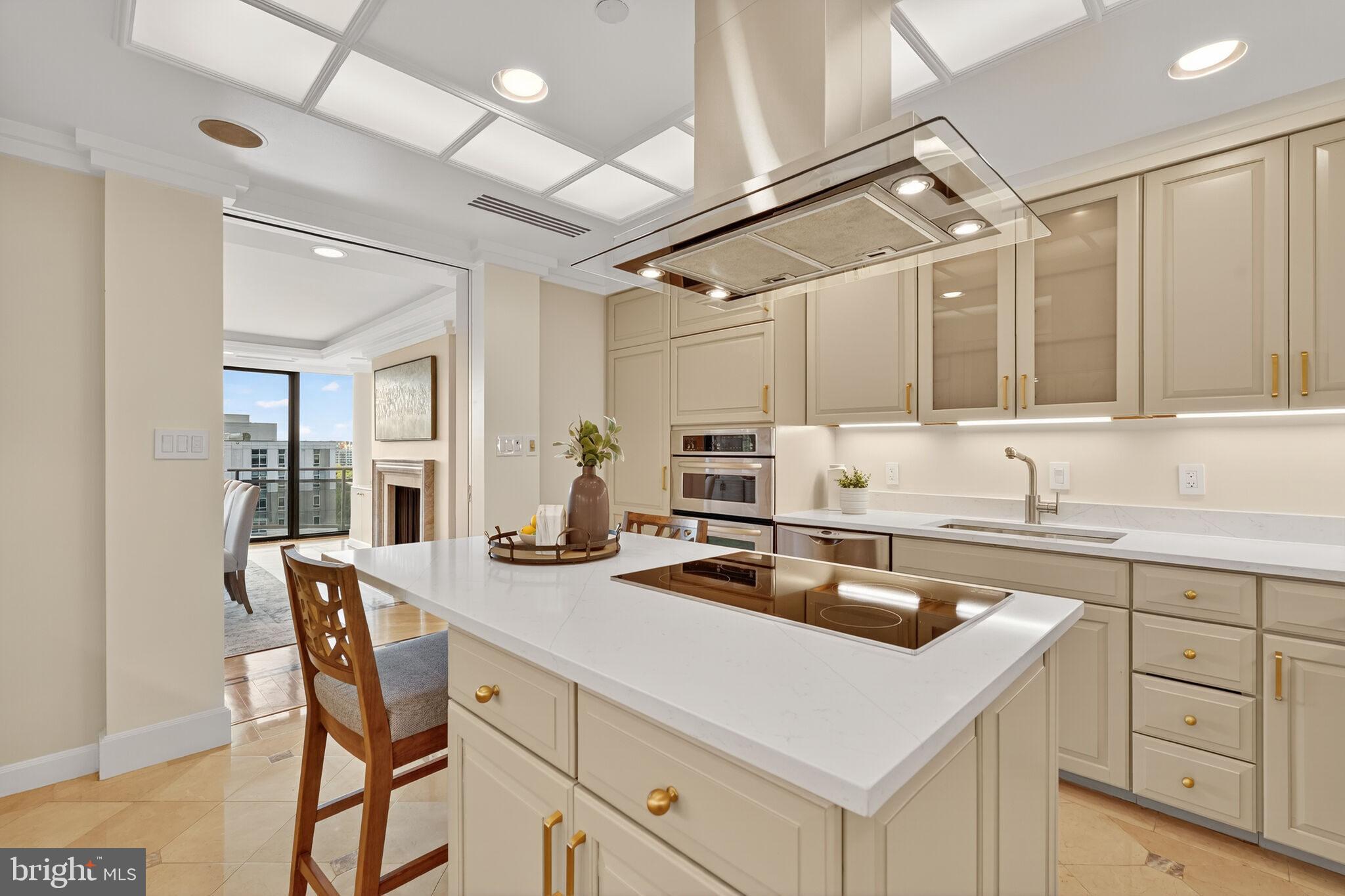 ROSSLYN - Residential