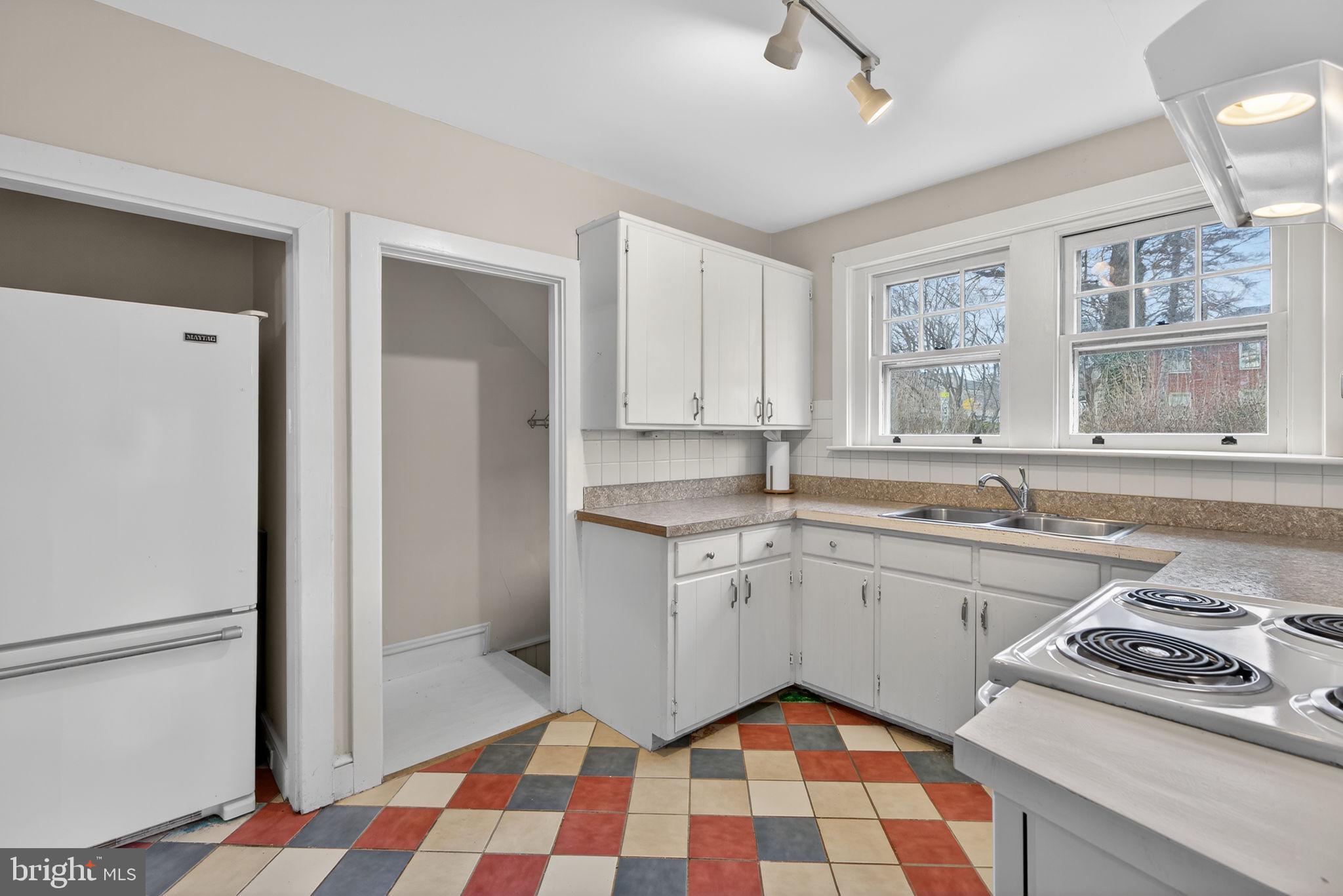 DOYLESTOWN BORO - Residential