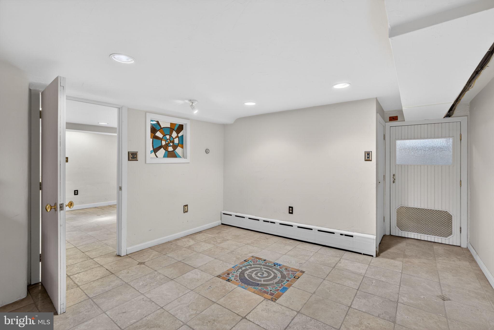 DOYLESTOWN BORO - Residential