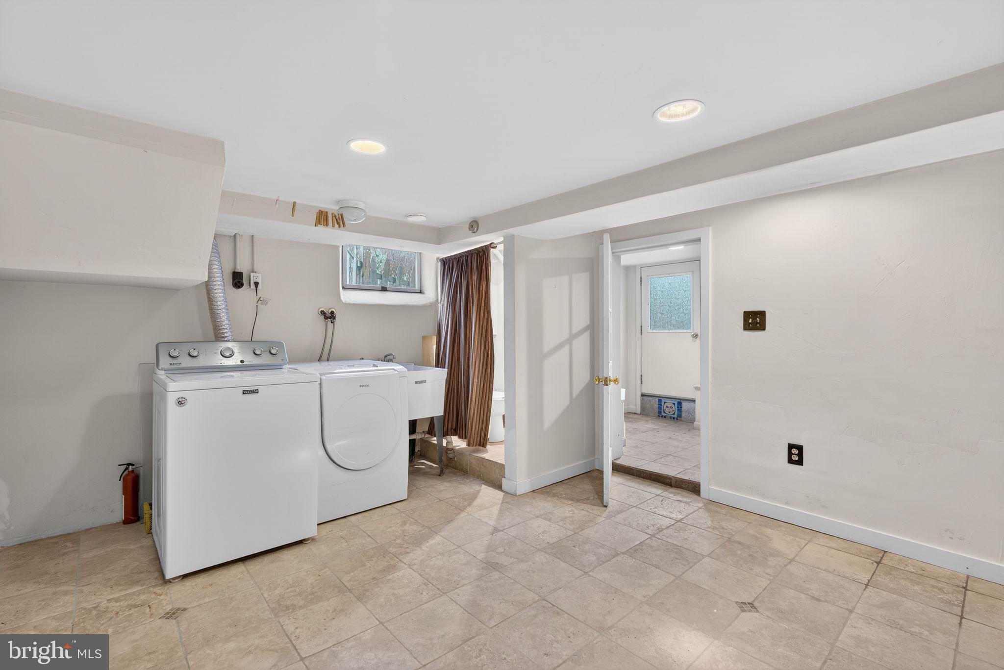 DOYLESTOWN BORO - Residential