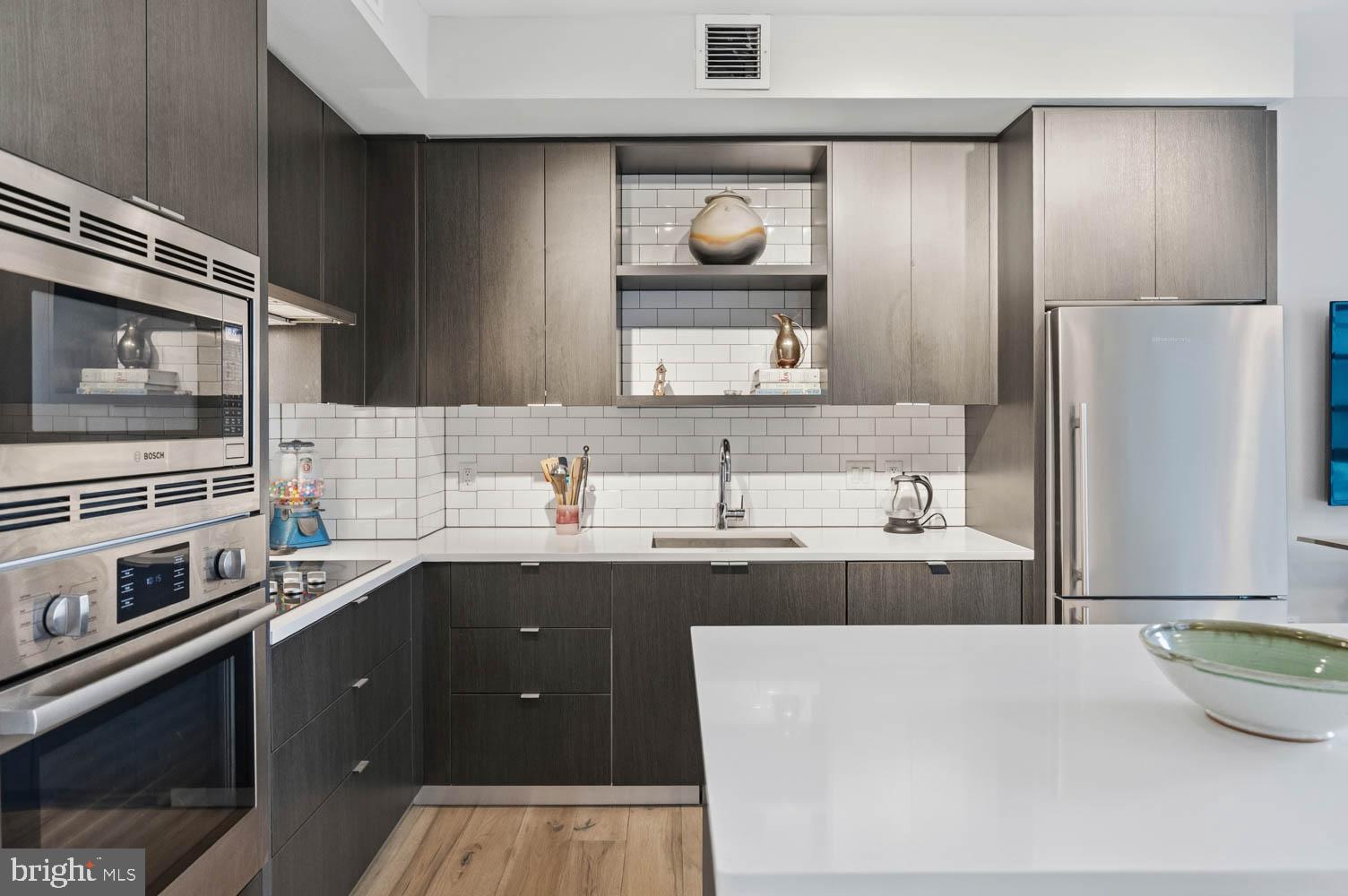 1300 4TH STREET SE 806