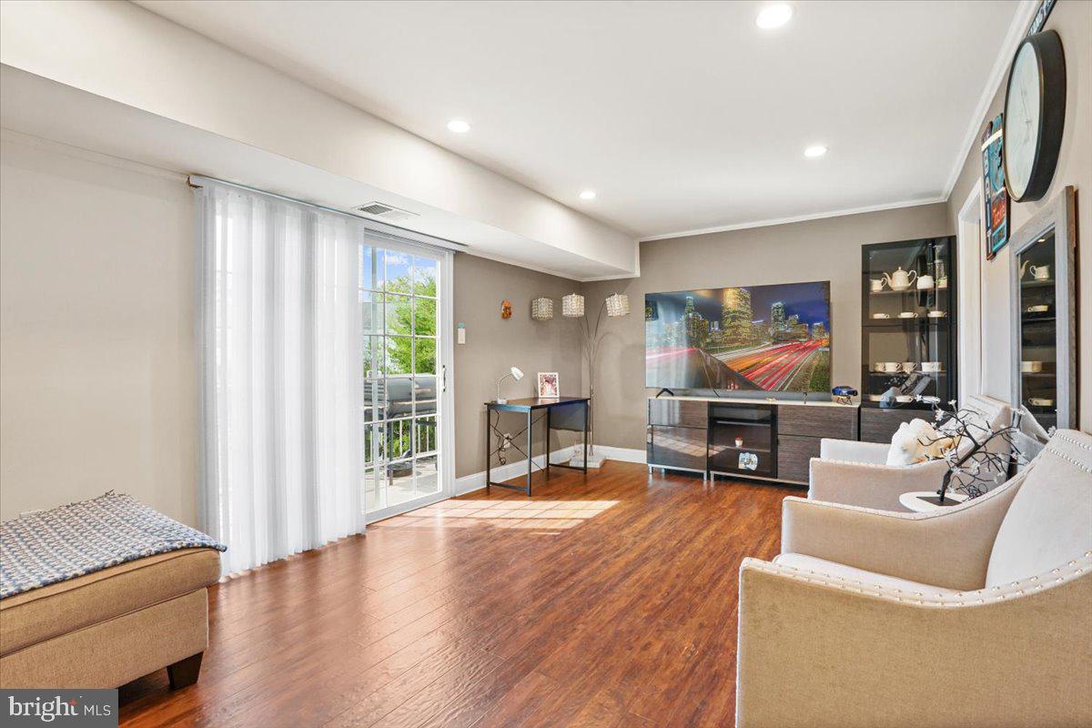 THE MEADOWS - Residential