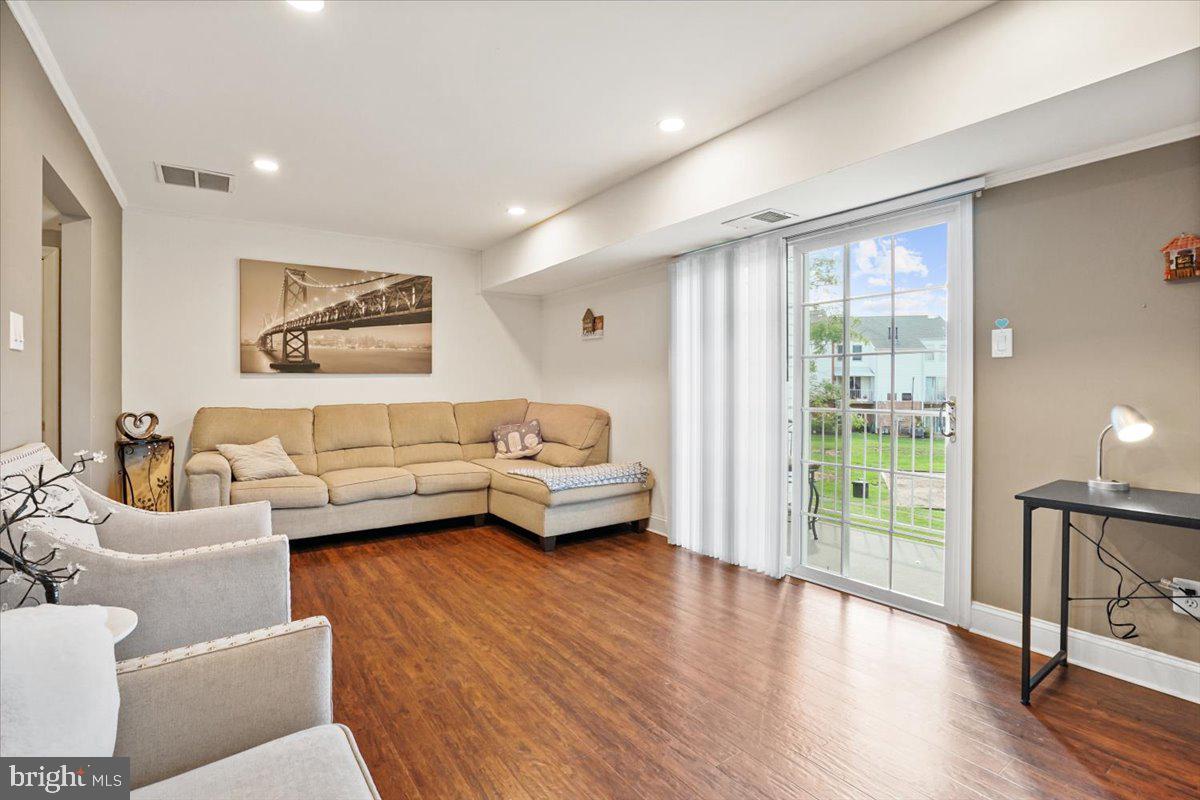 THE MEADOWS - Residential