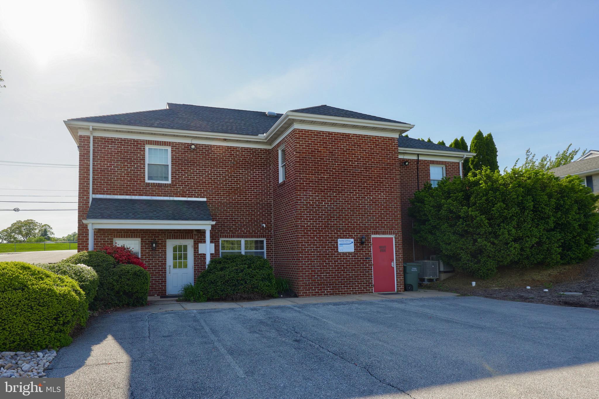 735 S PLEASANT AVENUE