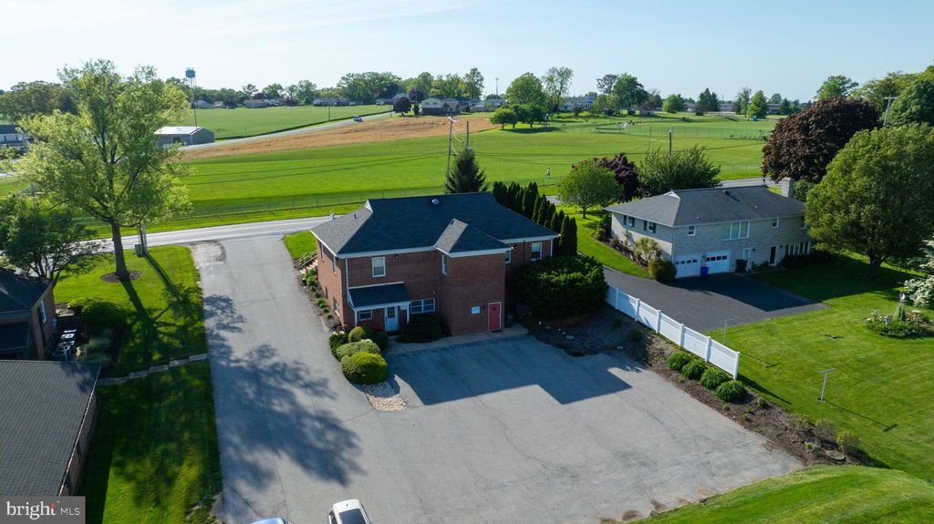 Photo of 735 S Pleasant Avenue, DALLASTOWN, PA 17313 (MLS # PAYK2091088)