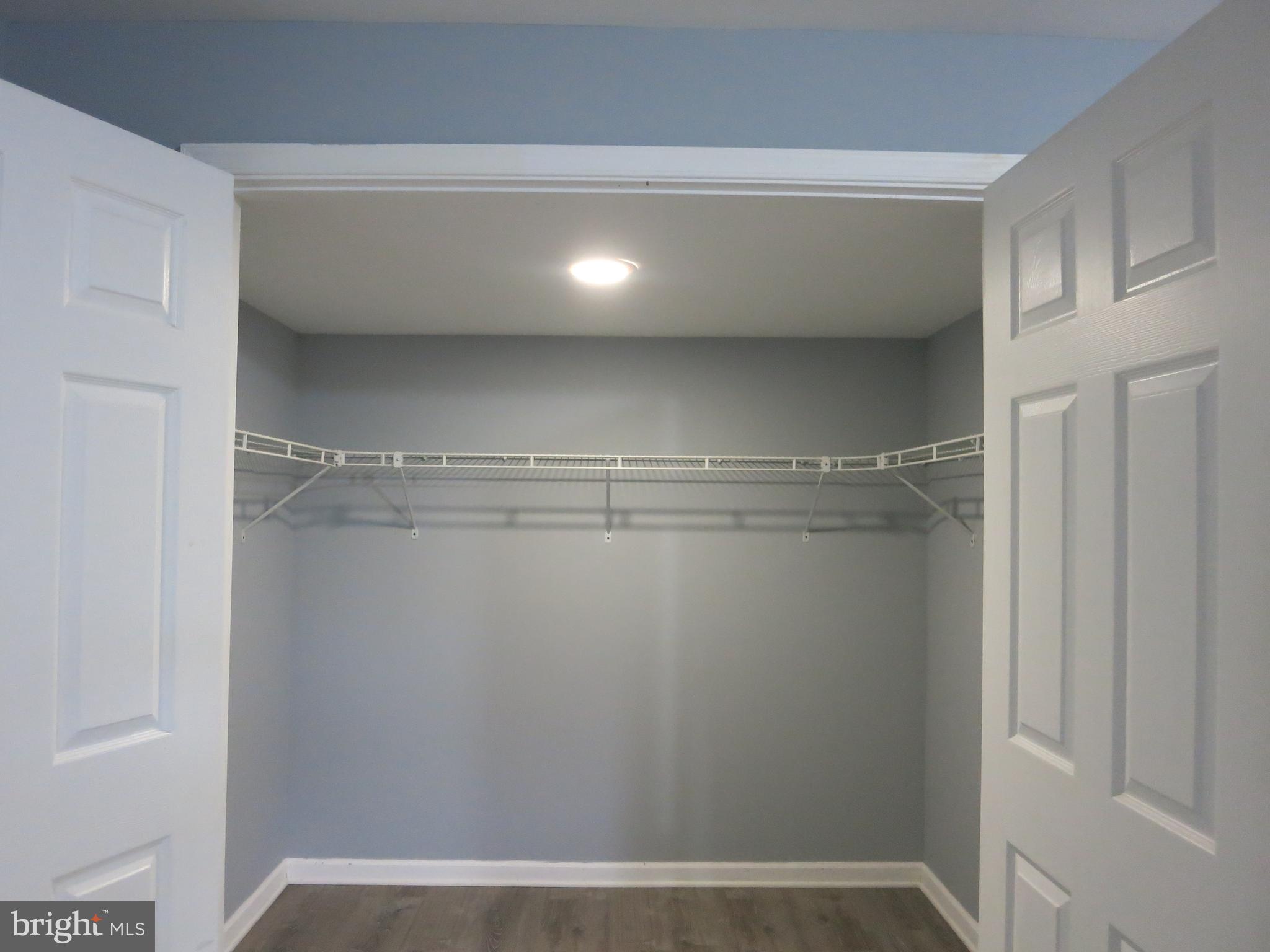 BARRETTS CROSSING - Residential Lease