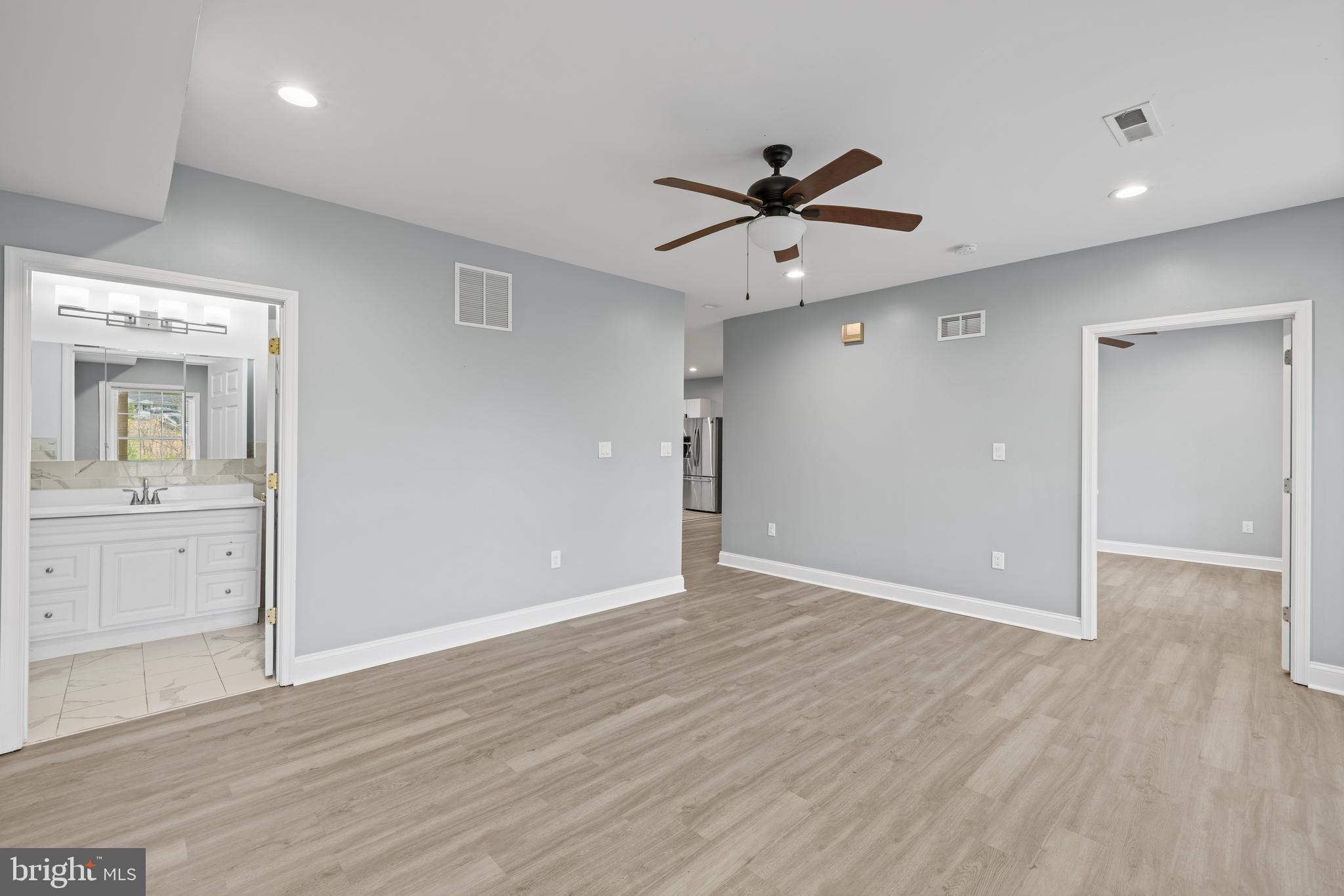 HAMPSHIRE ESTATES - Residential