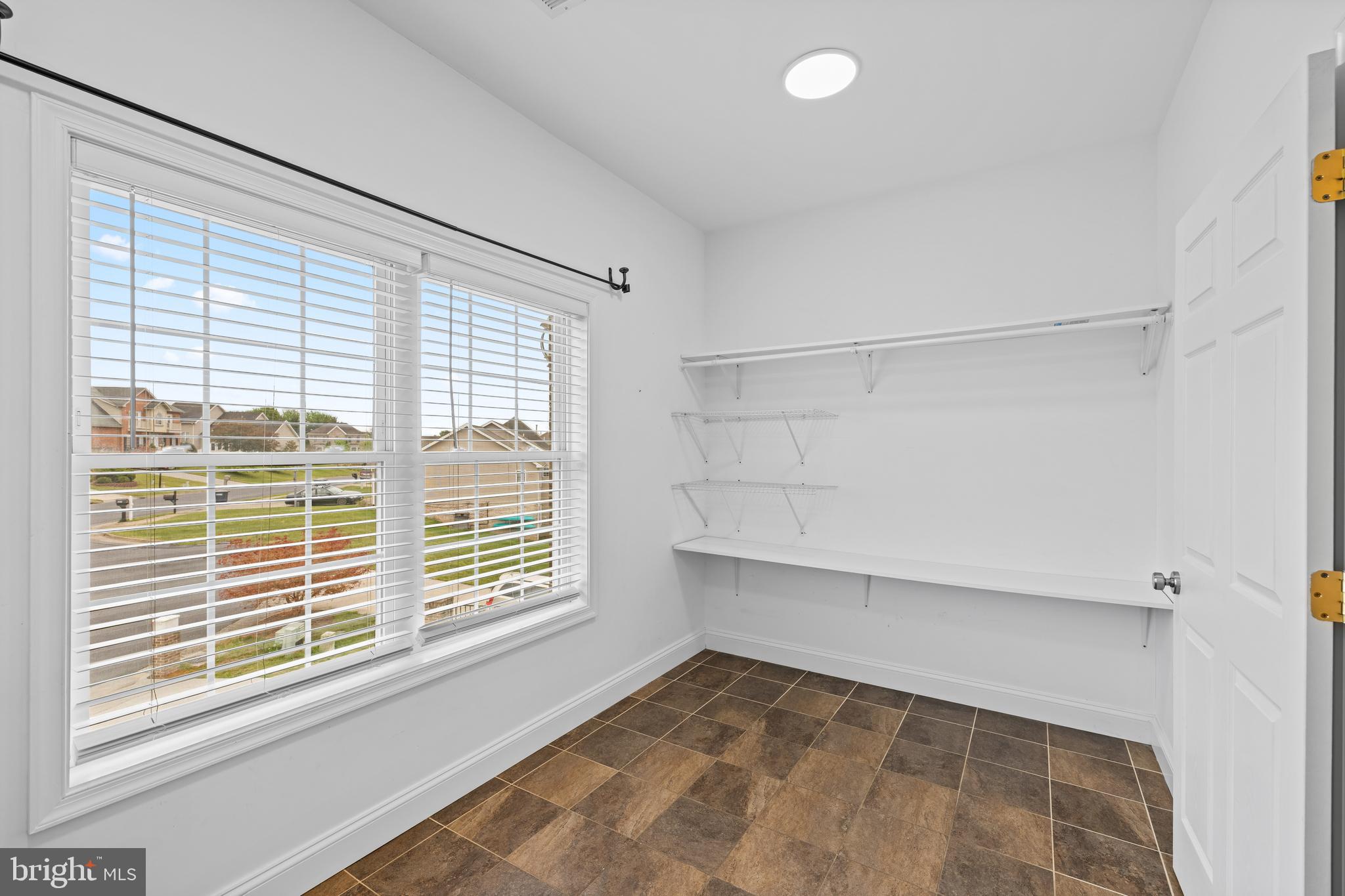 HAMPSHIRE ESTATES - Residential