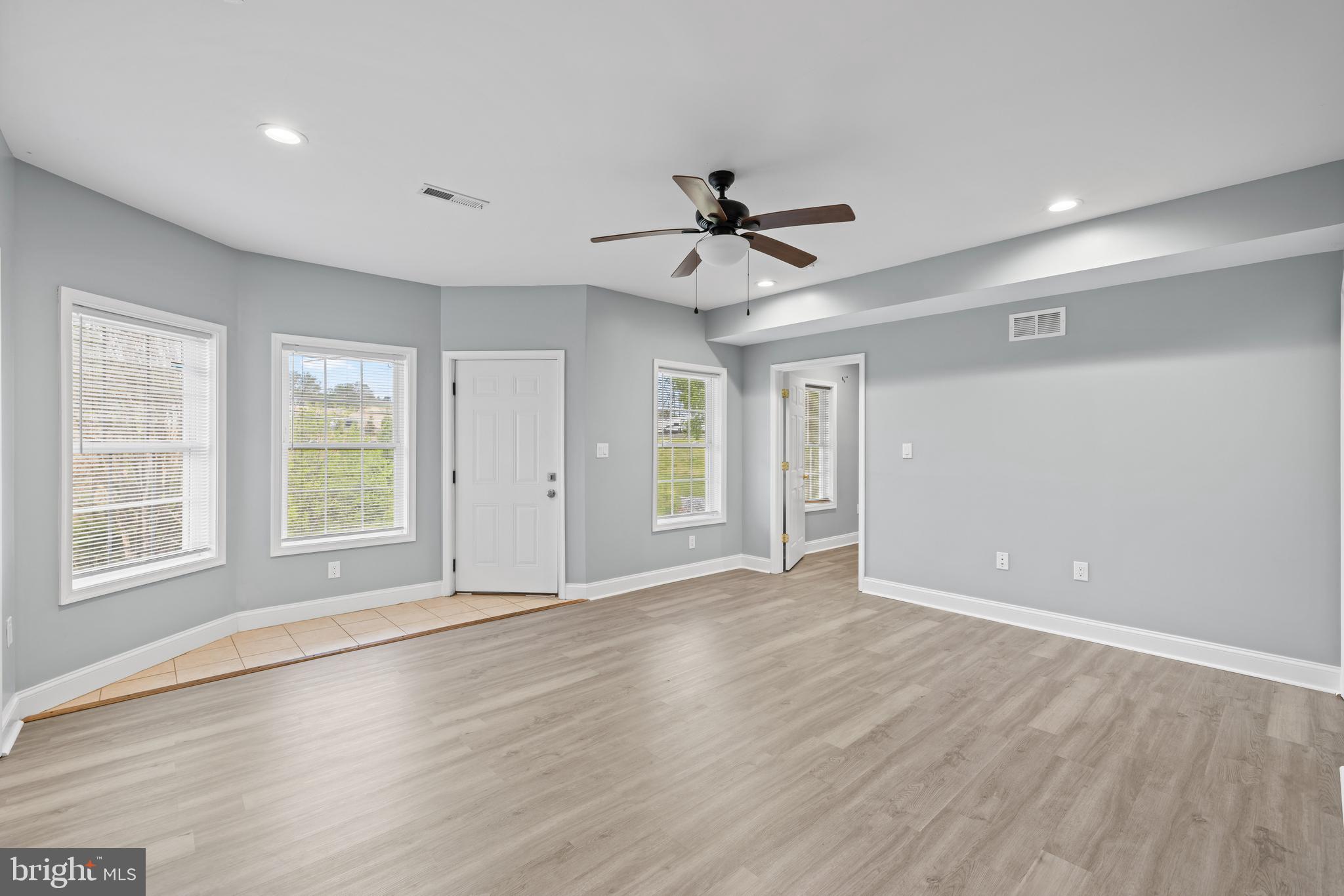 HAMPSHIRE ESTATES - Residential