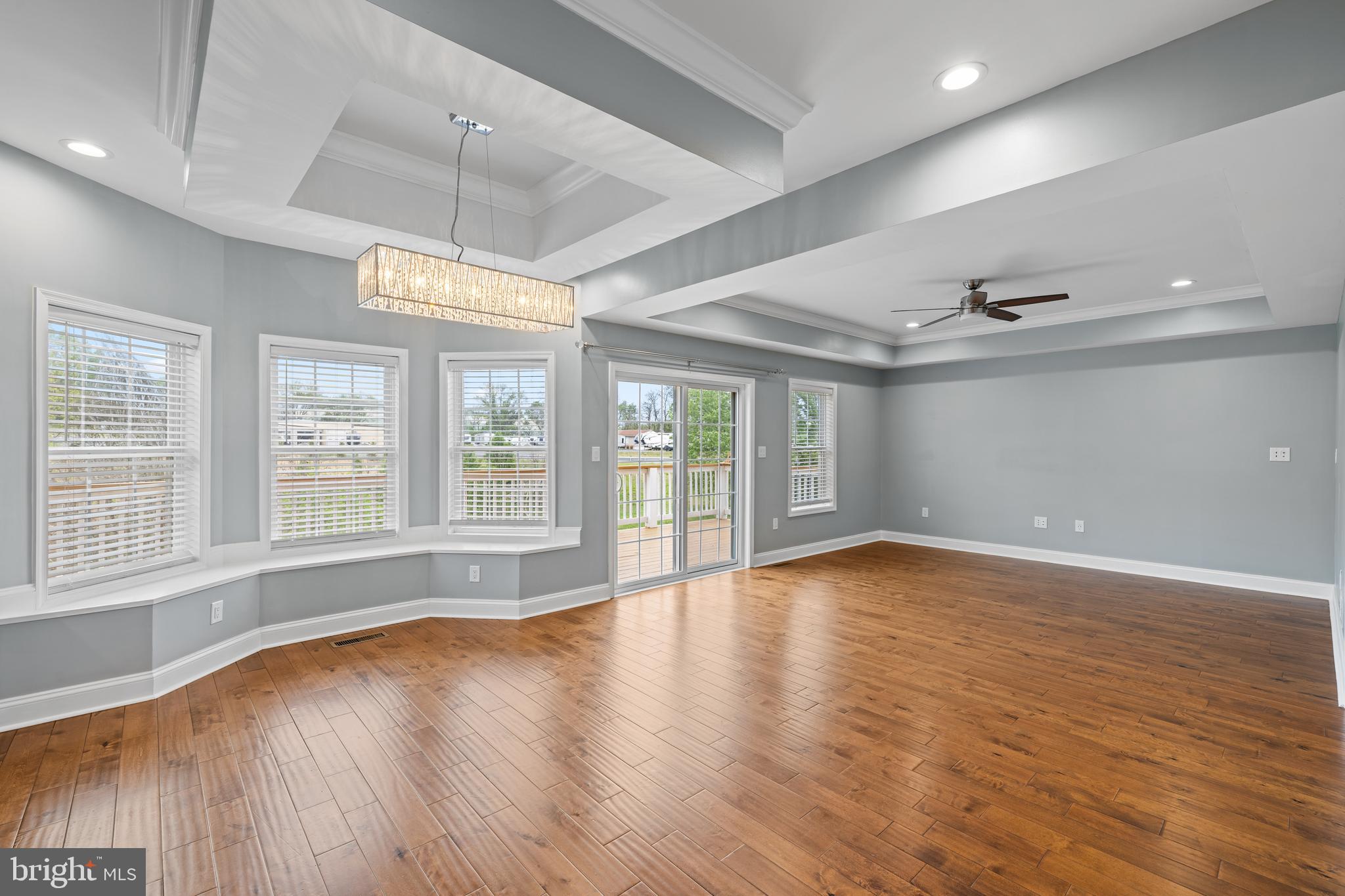 HAMPSHIRE ESTATES - Residential