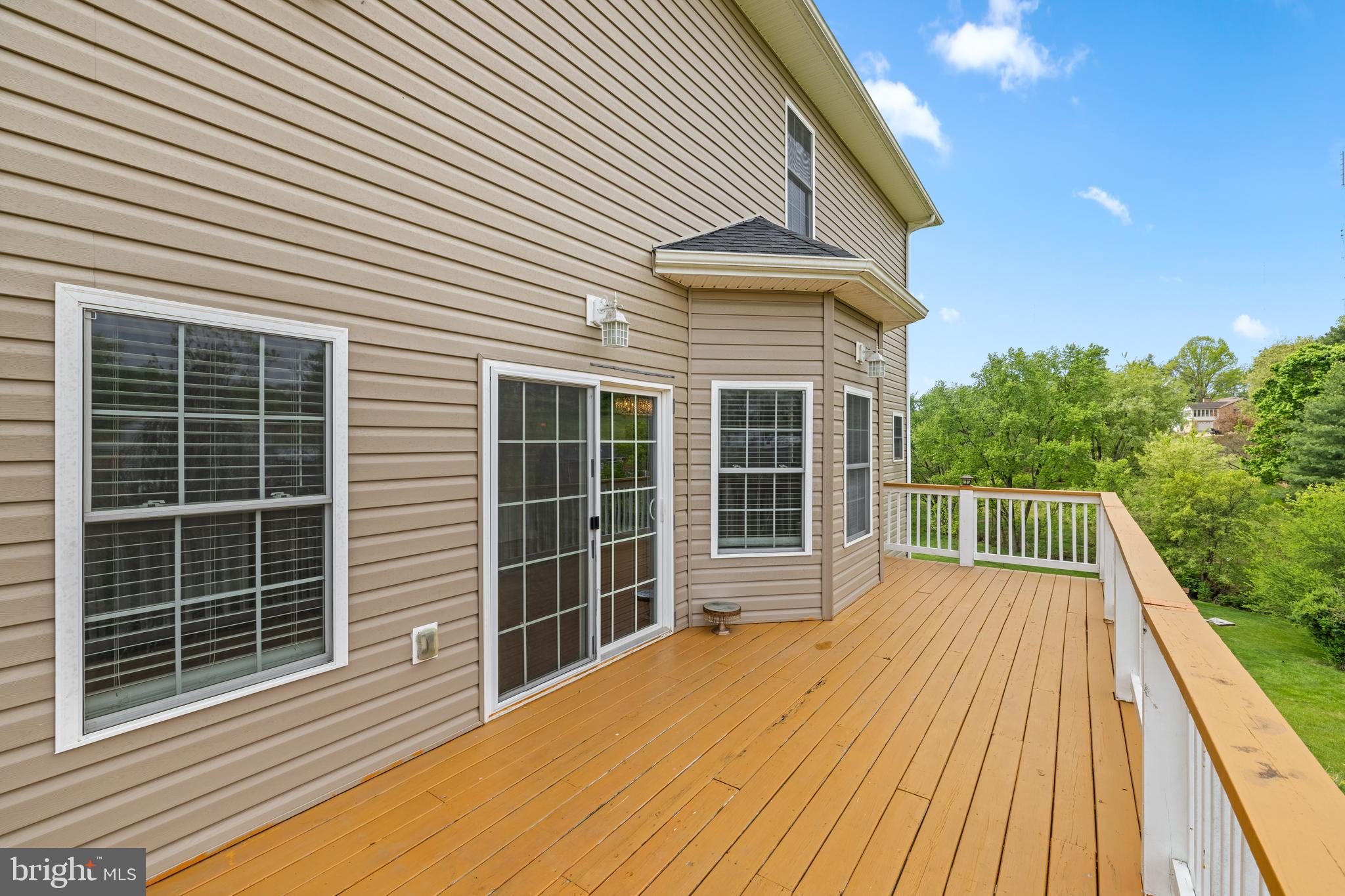 HAMPSHIRE ESTATES - Residential