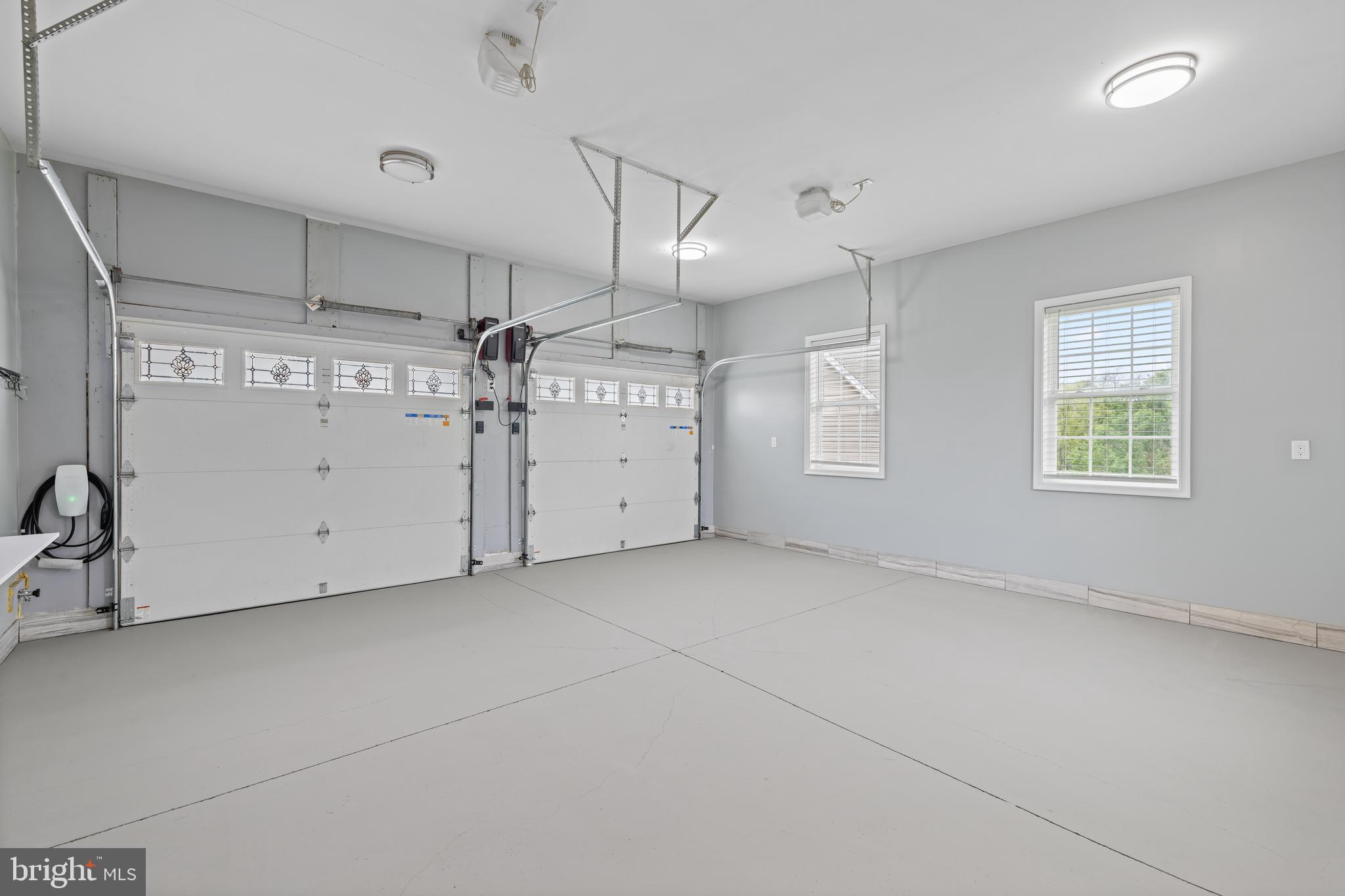 HAMPSHIRE ESTATES - Residential