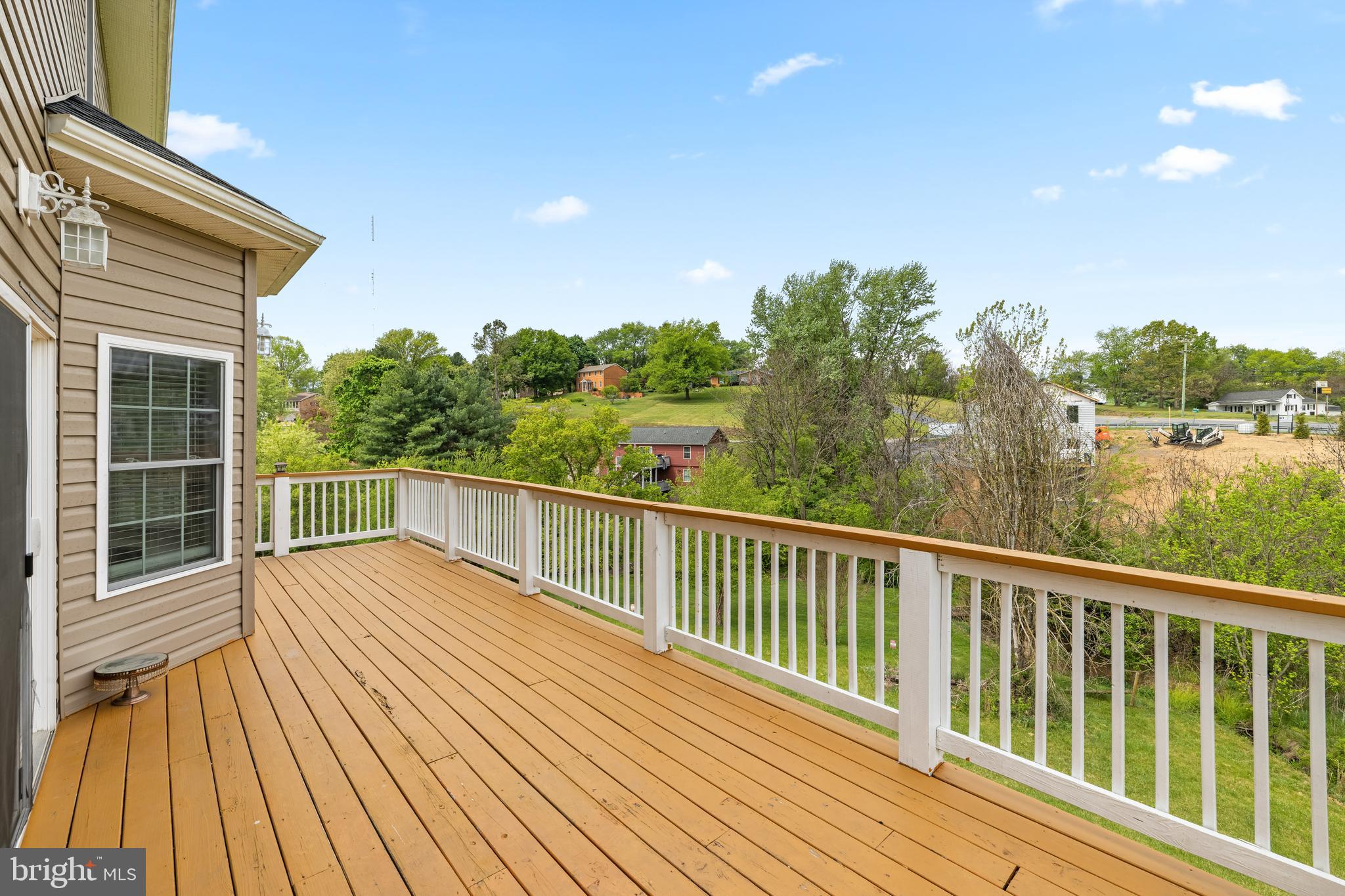HAMPSHIRE ESTATES - Residential