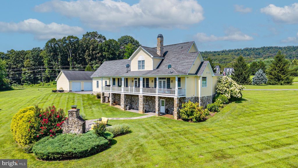 Photo of 15438 Hillsboro Road, HILLSBORO, VA 20132 (MLS # VALO2124358)
