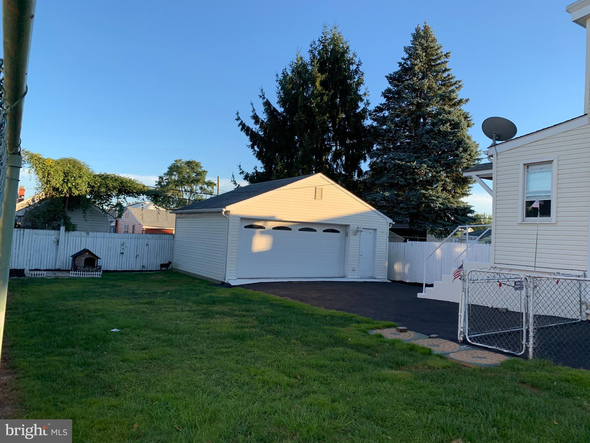 ACADEMY GARDENS - Residential