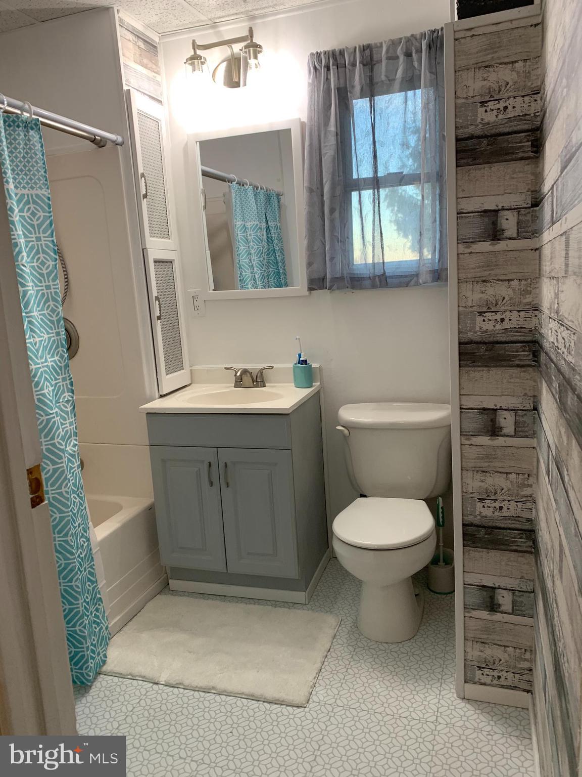 ACADEMY GARDENS - Residential