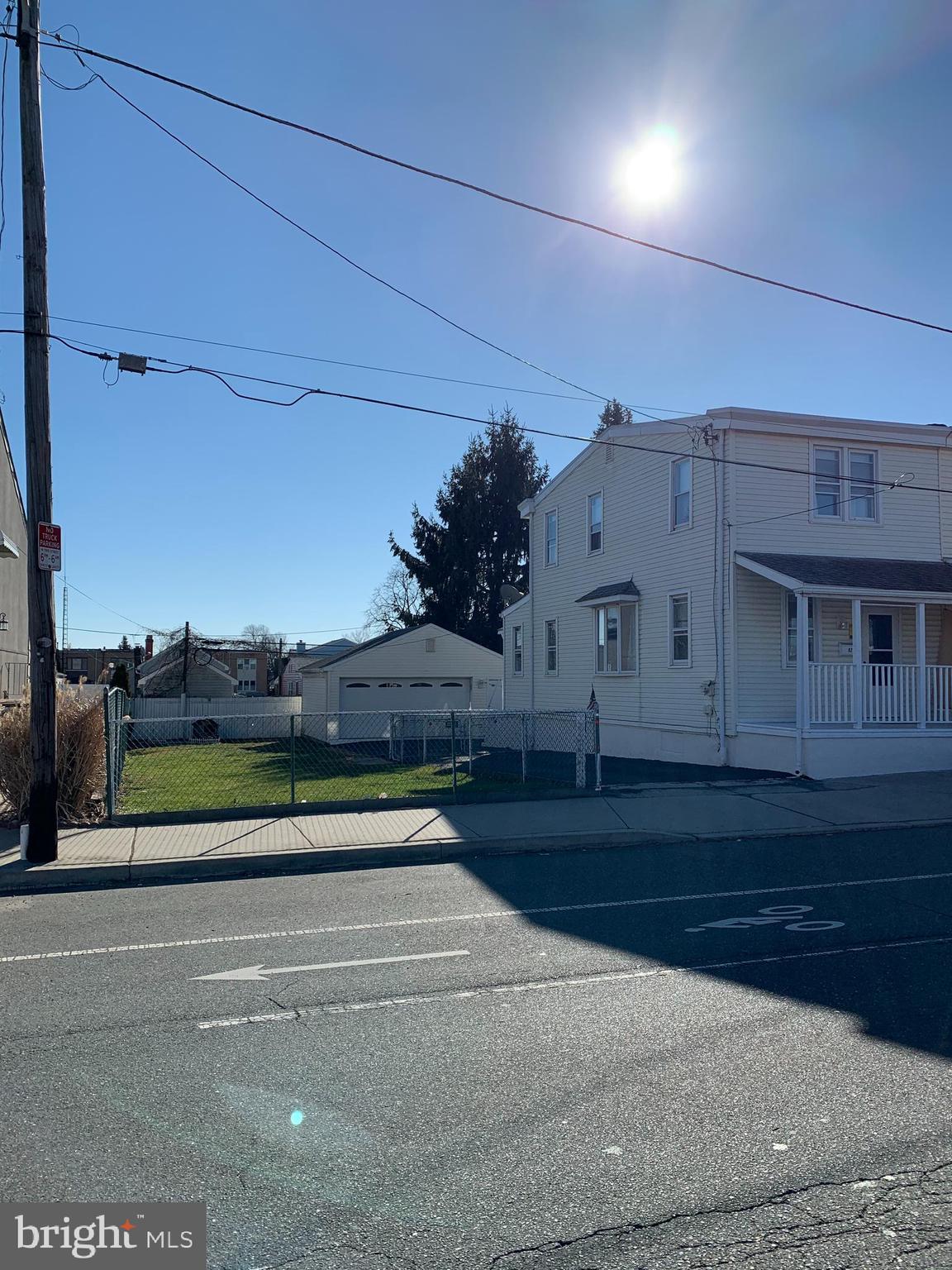 ACADEMY GARDENS - Residential