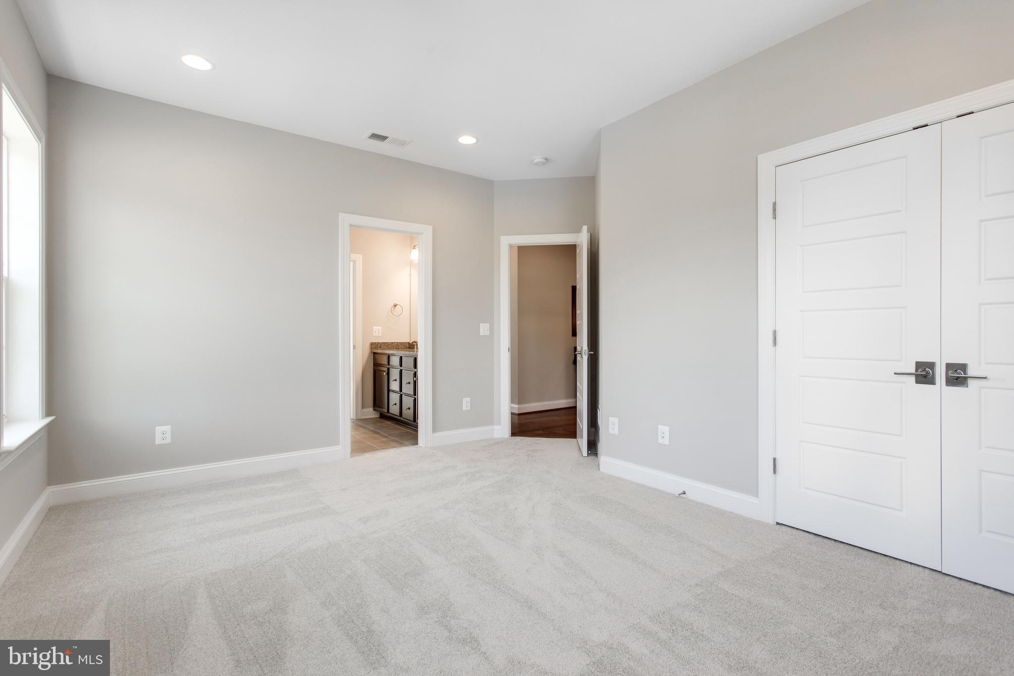 PIMMIT HILLS - Residential