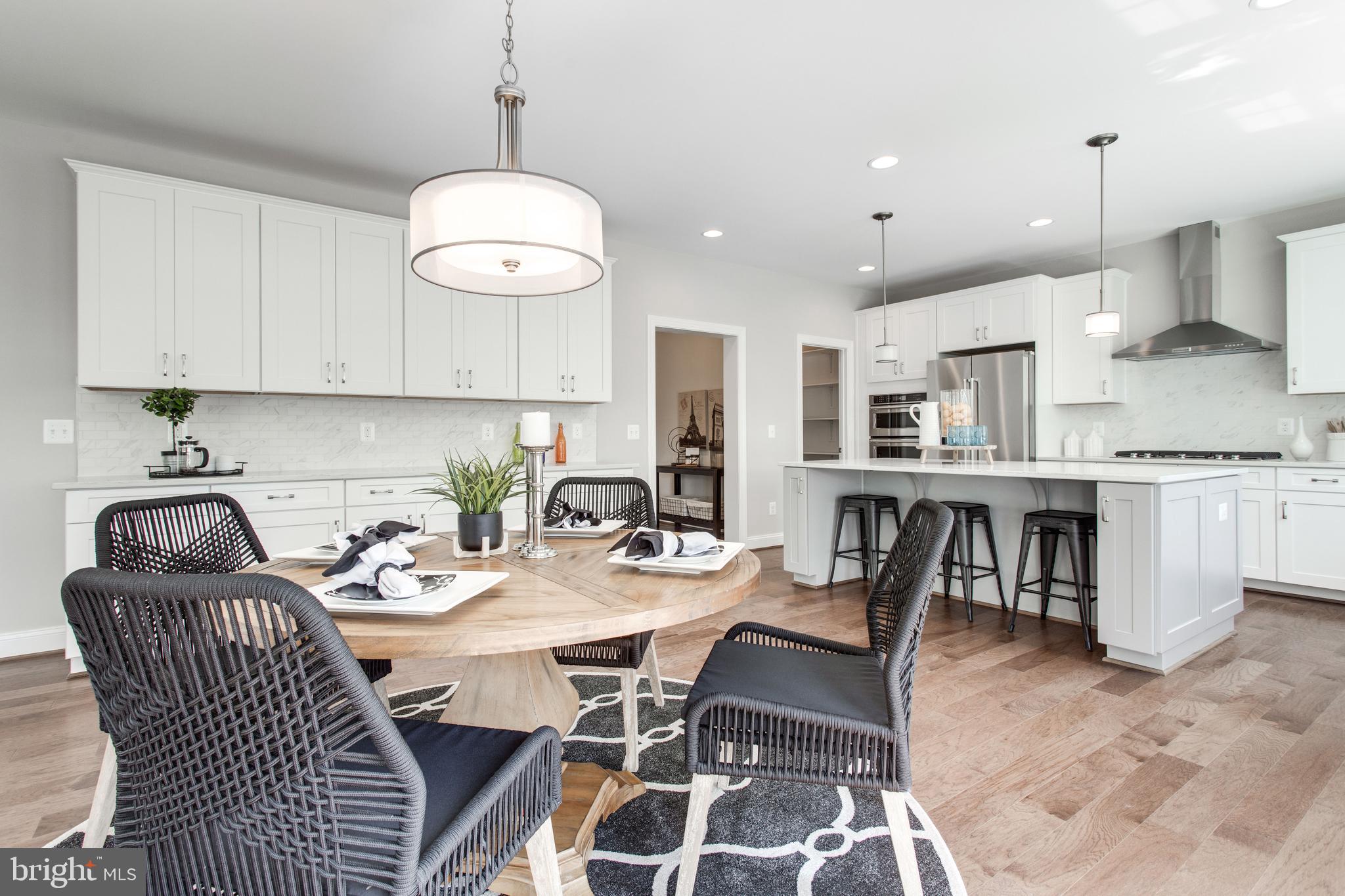 PIMMIT HILLS - Residential