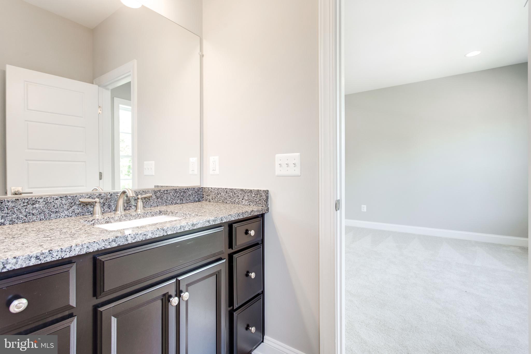 PIMMIT HILLS - Residential