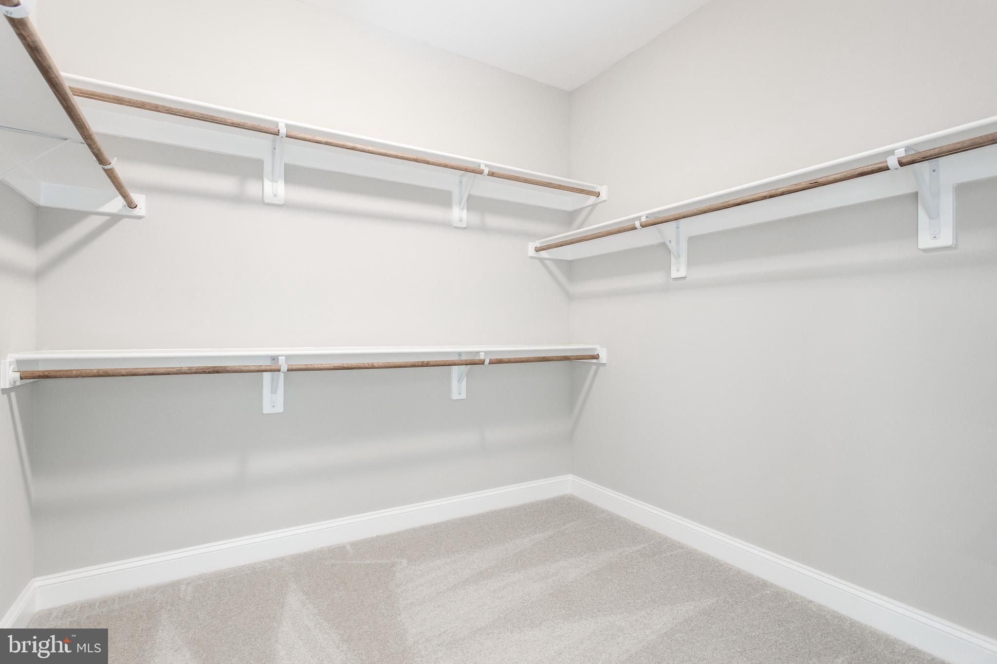 PIMMIT HILLS - Residential