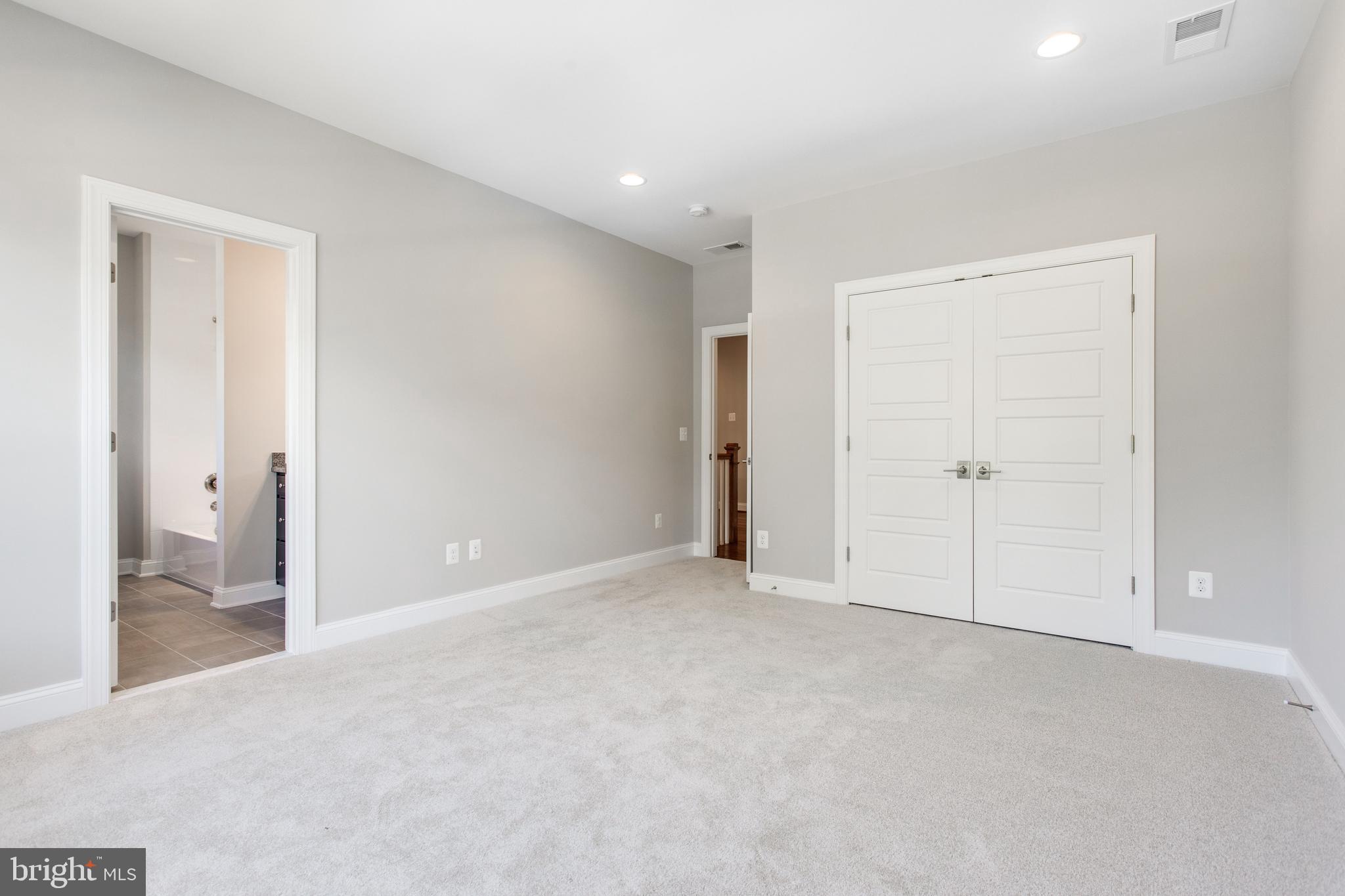 PIMMIT HILLS - Residential