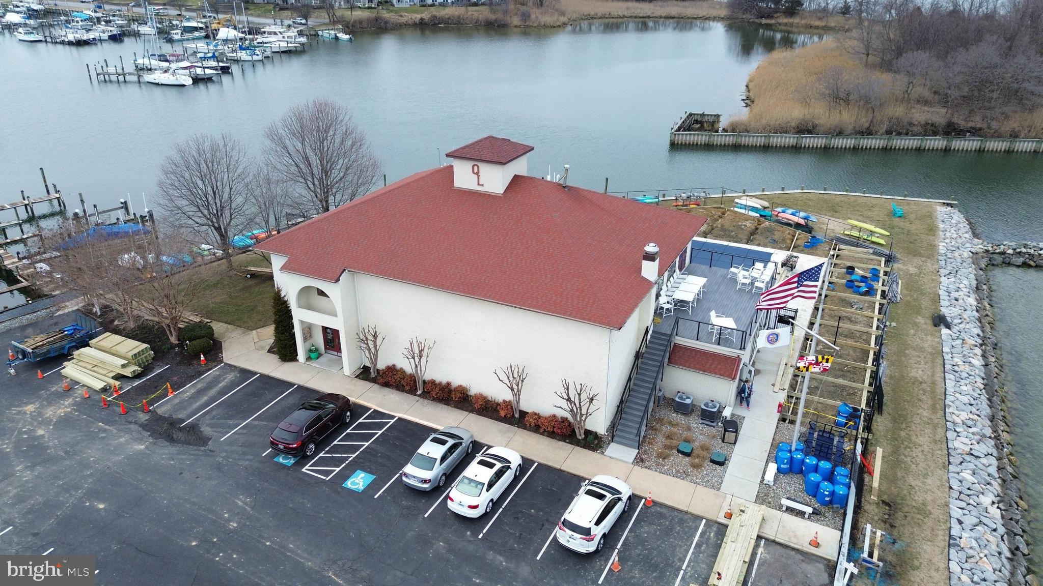 QUEENS LANDING - Residential