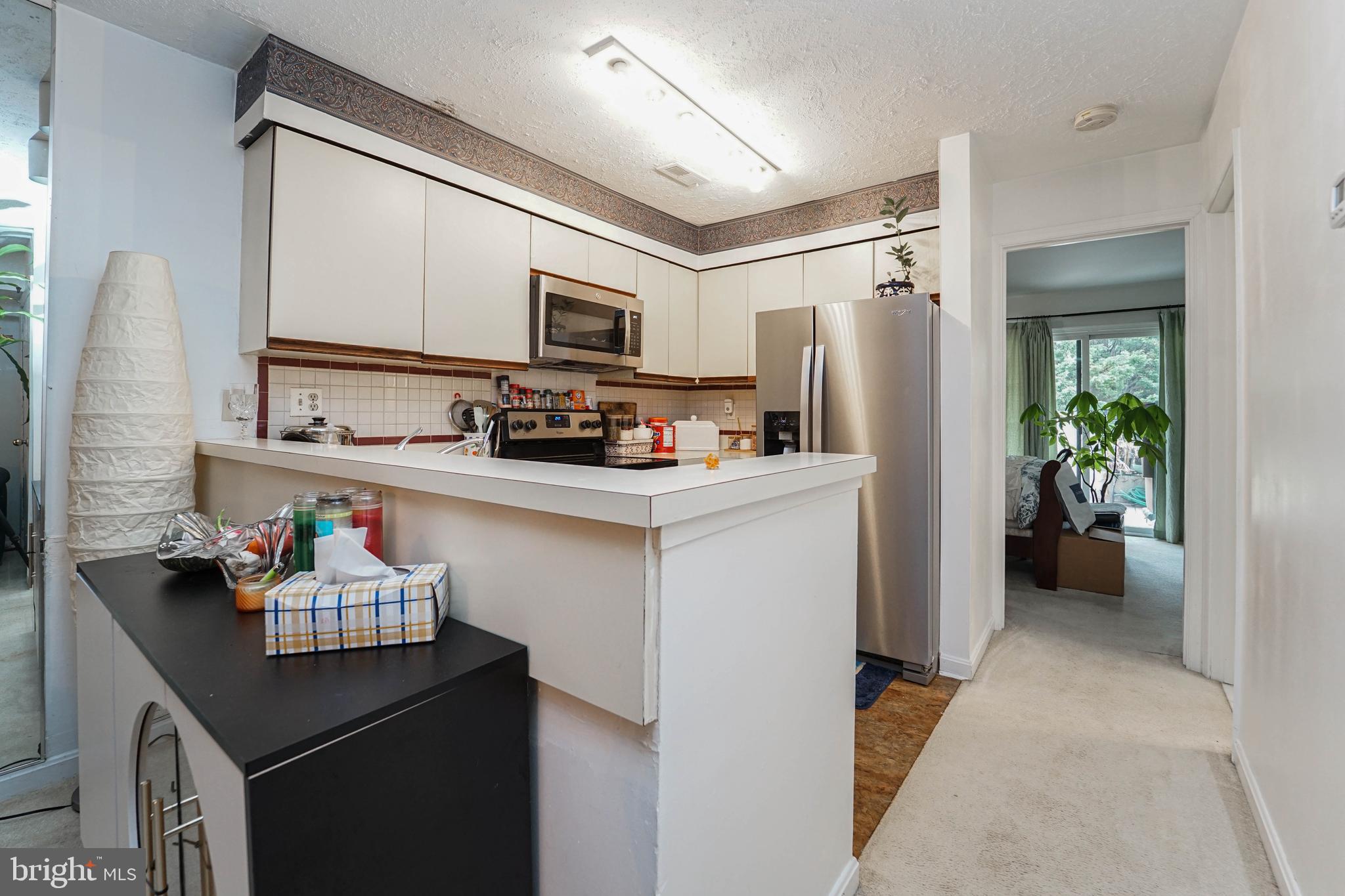 QUEENS LANDING - Residential