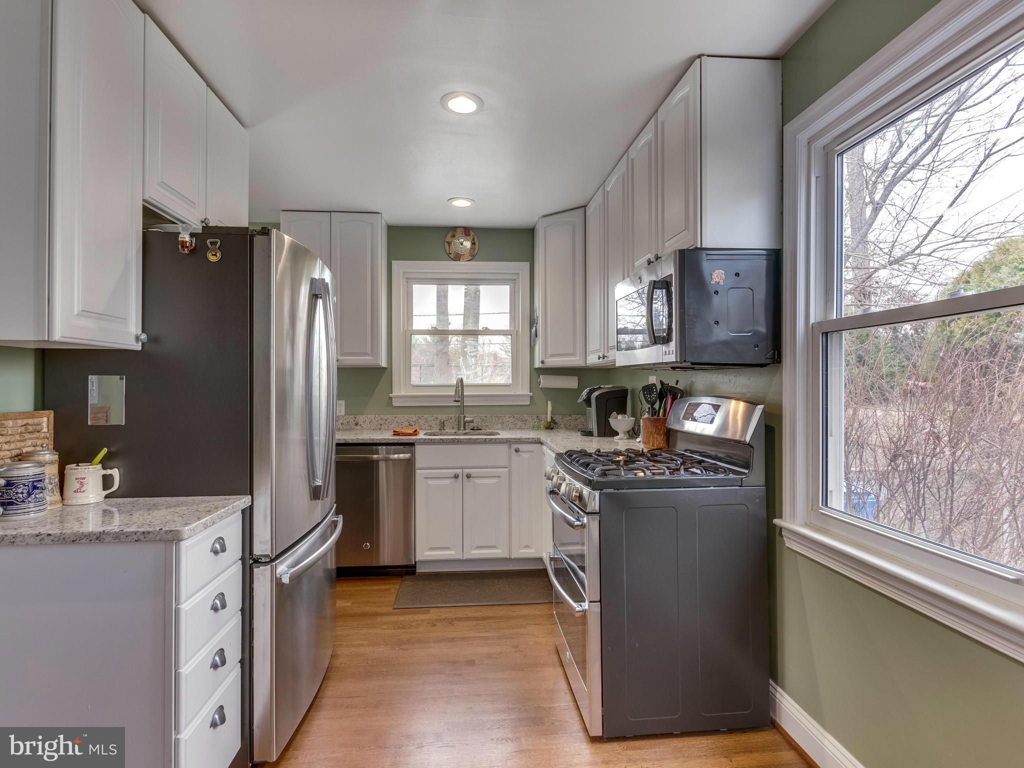 NORTH KENSINGTON - Residential