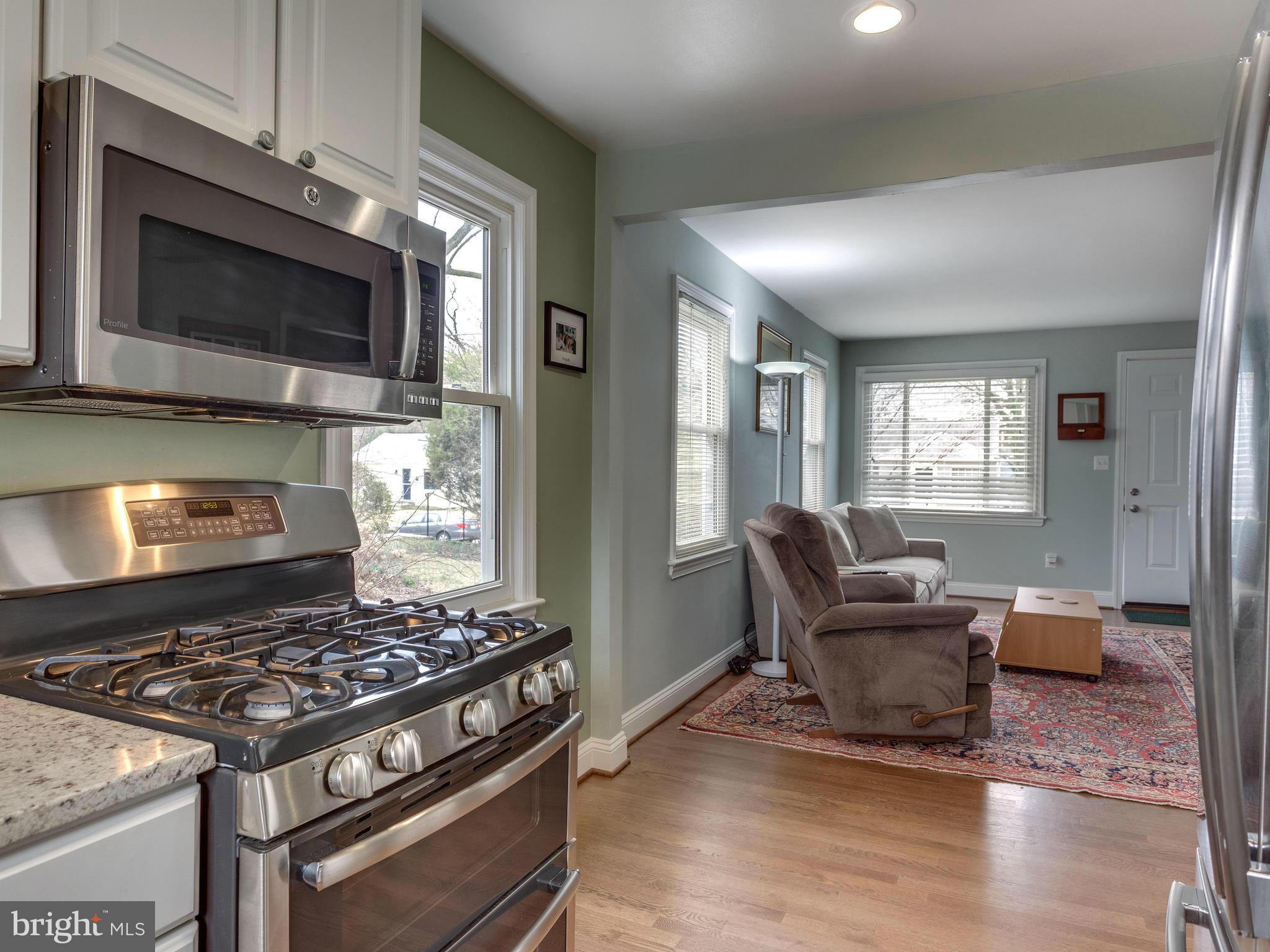 NORTH KENSINGTON - Residential