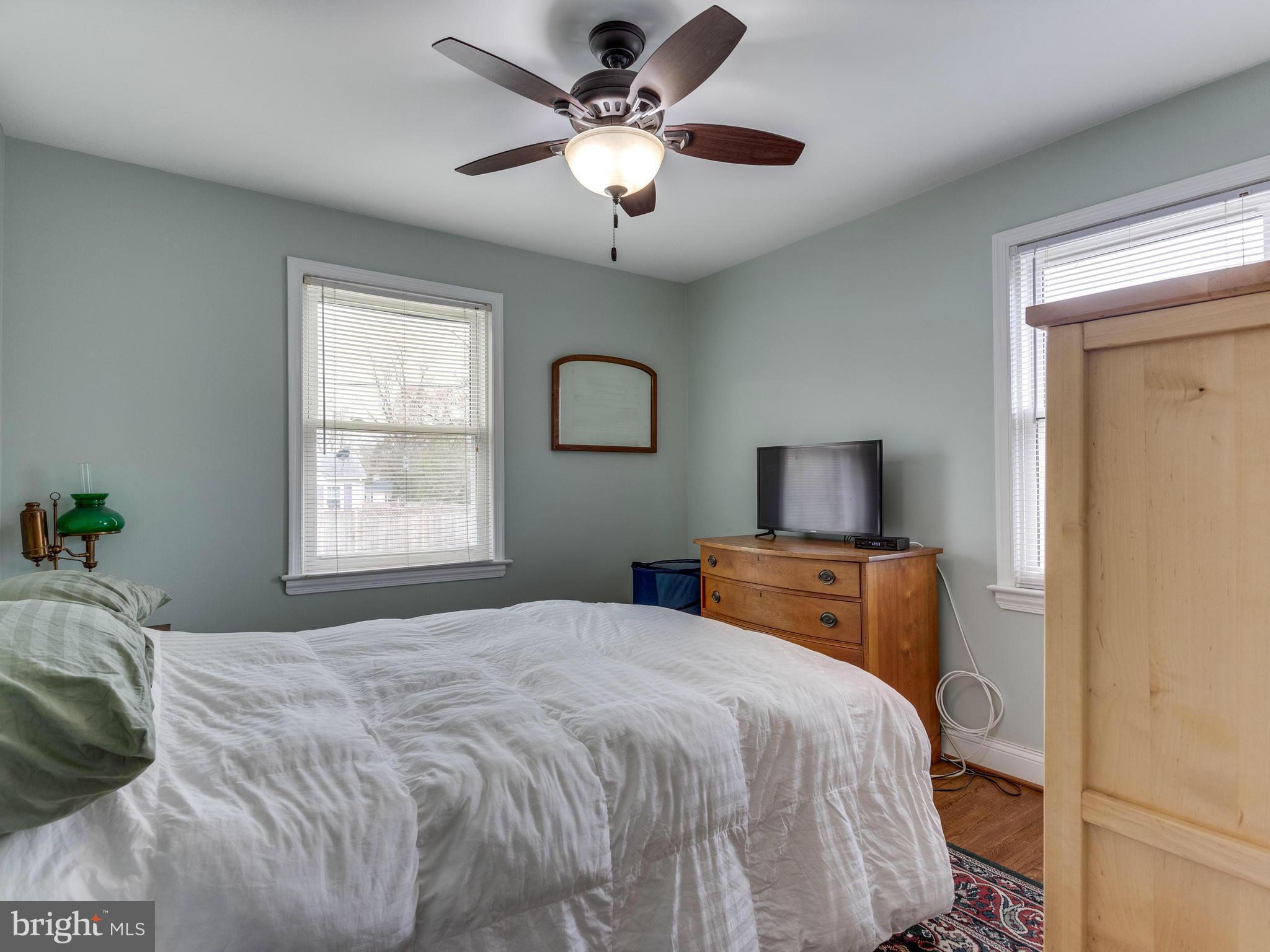 NORTH KENSINGTON - Residential