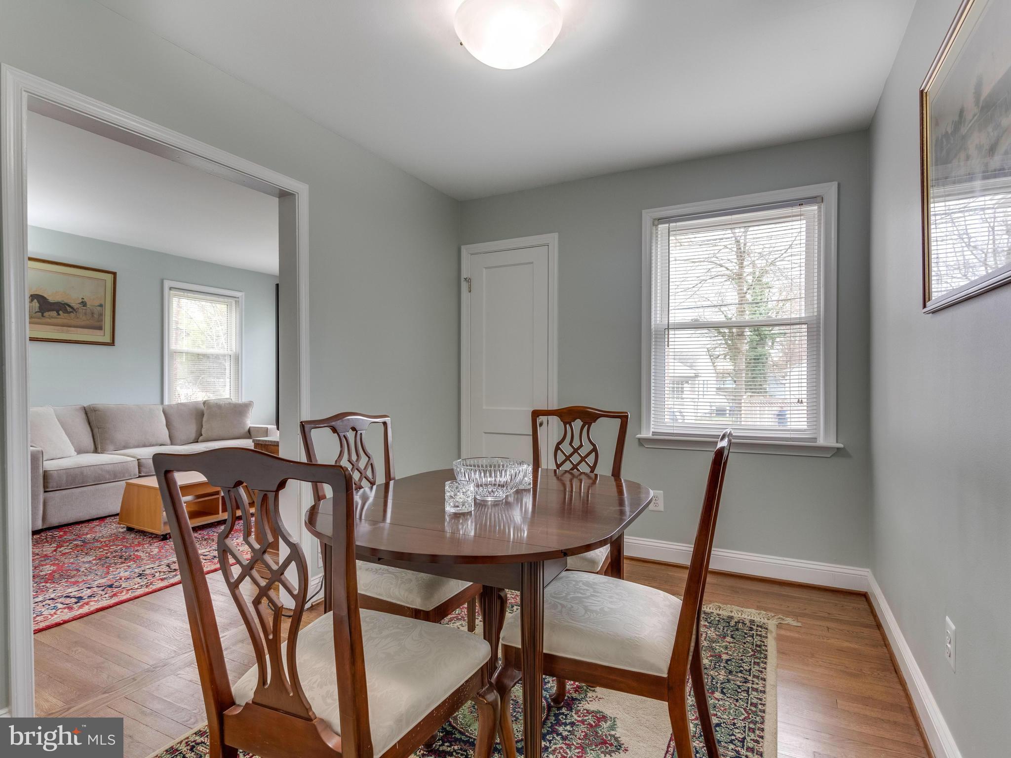 NORTH KENSINGTON - Residential