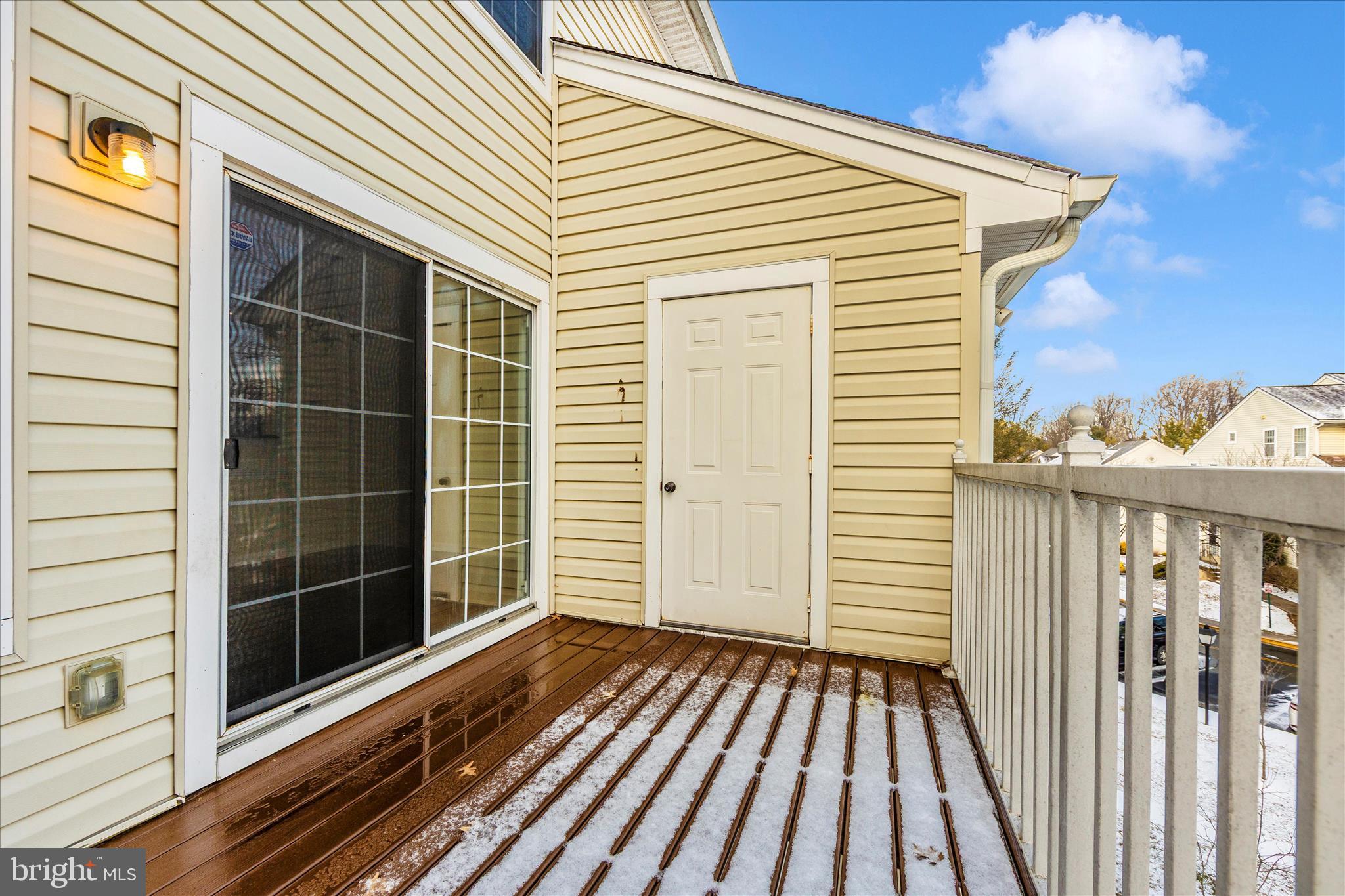 CLOVERLEAF CENTER - Residential