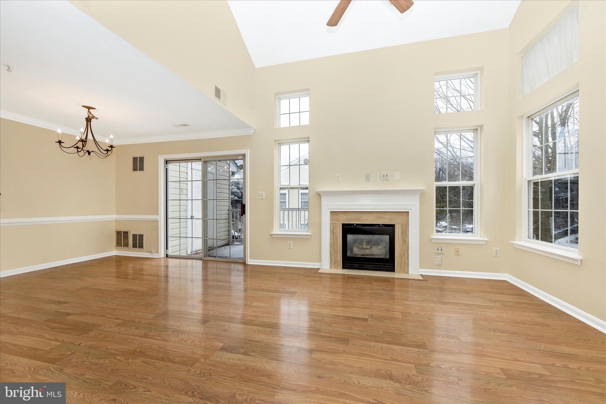 CLOVERLEAF CENTER - Residential