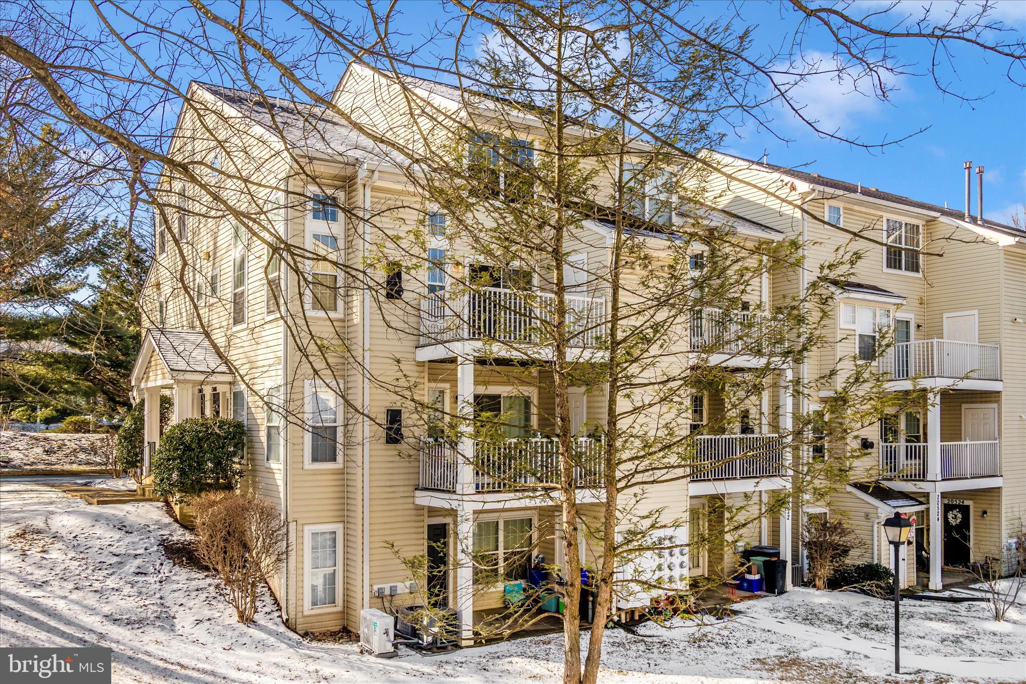 CLOVERLEAF CENTER - Residential