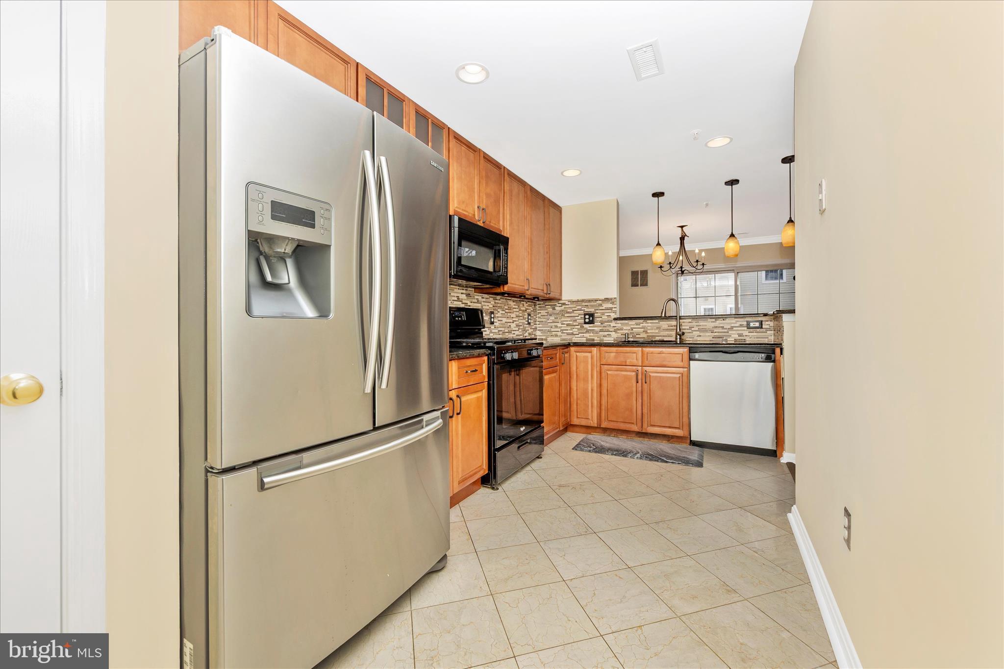 CLOVERLEAF CENTER - Residential