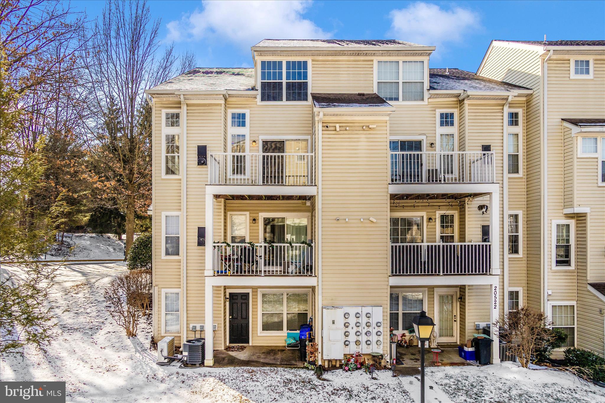 CLOVERLEAF CENTER - Residential