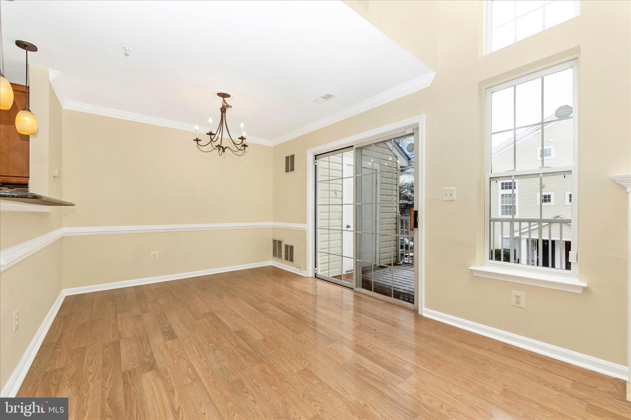 CLOVERLEAF CENTER - Residential