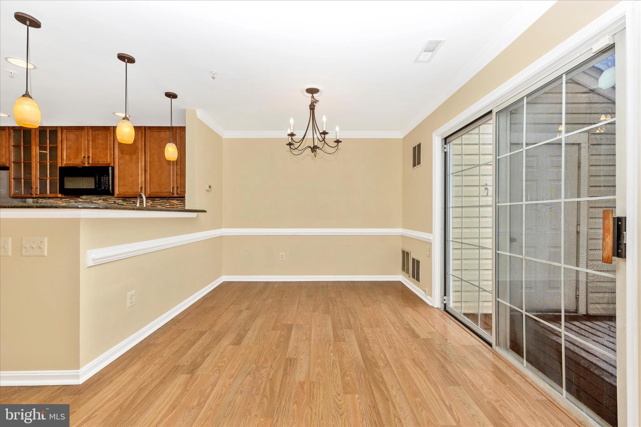 CLOVERLEAF CENTER - Residential