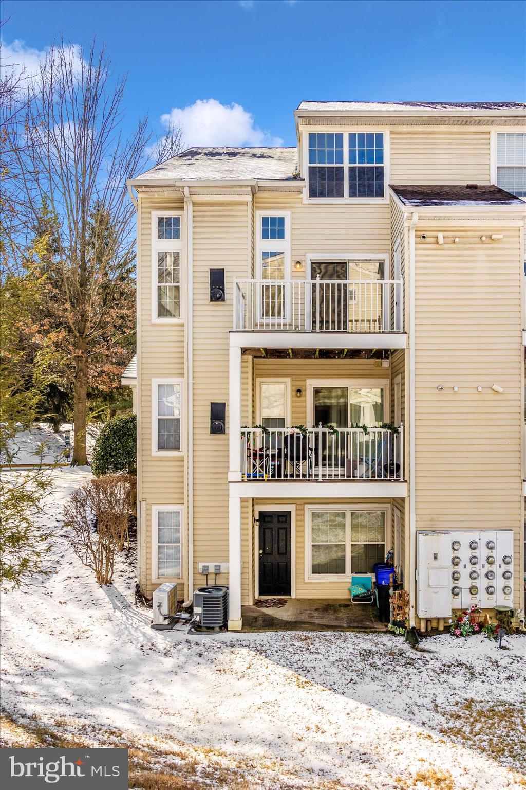 CLOVERLEAF CENTER - Residential