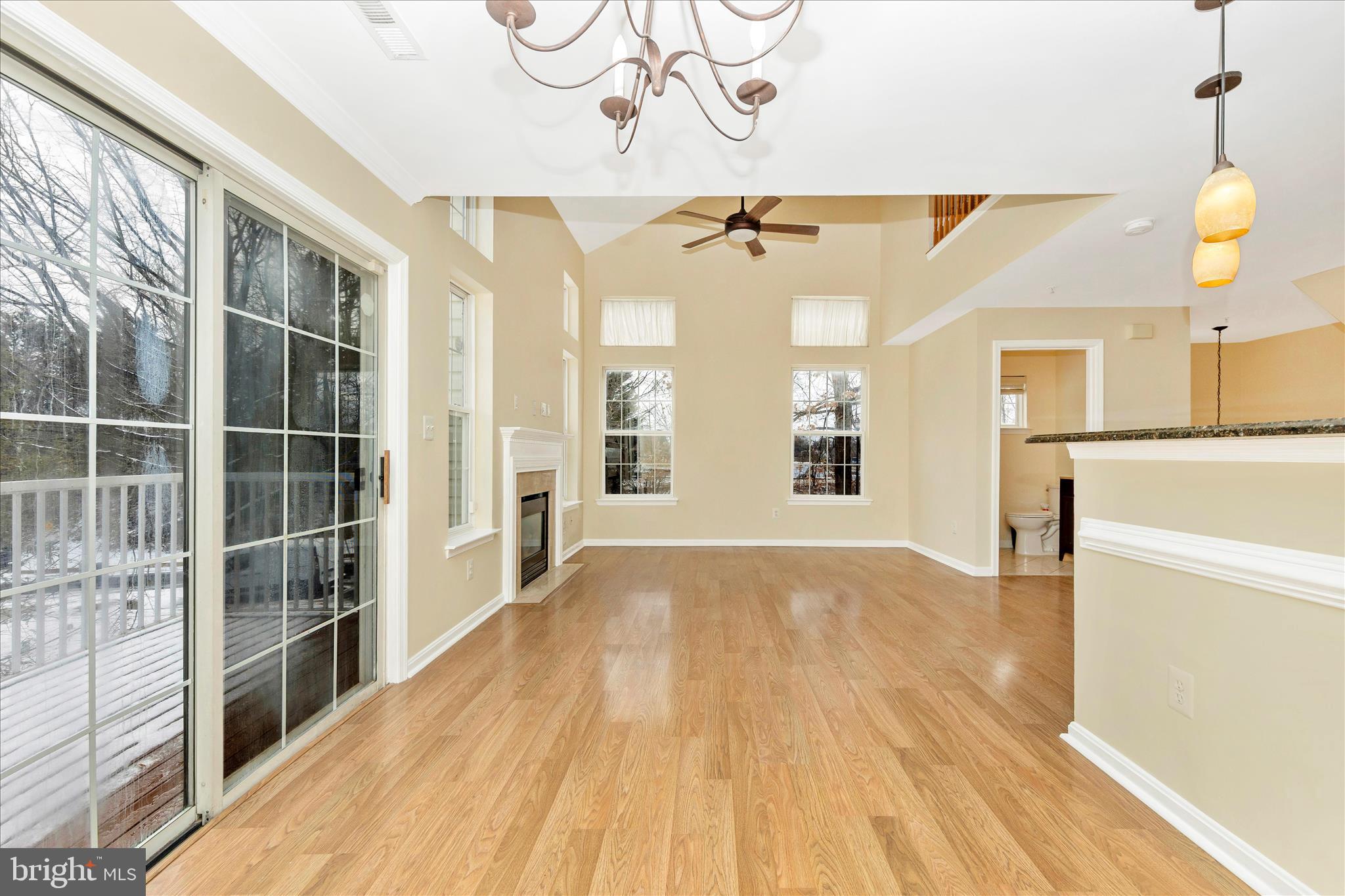 CLOVERLEAF CENTER - Residential