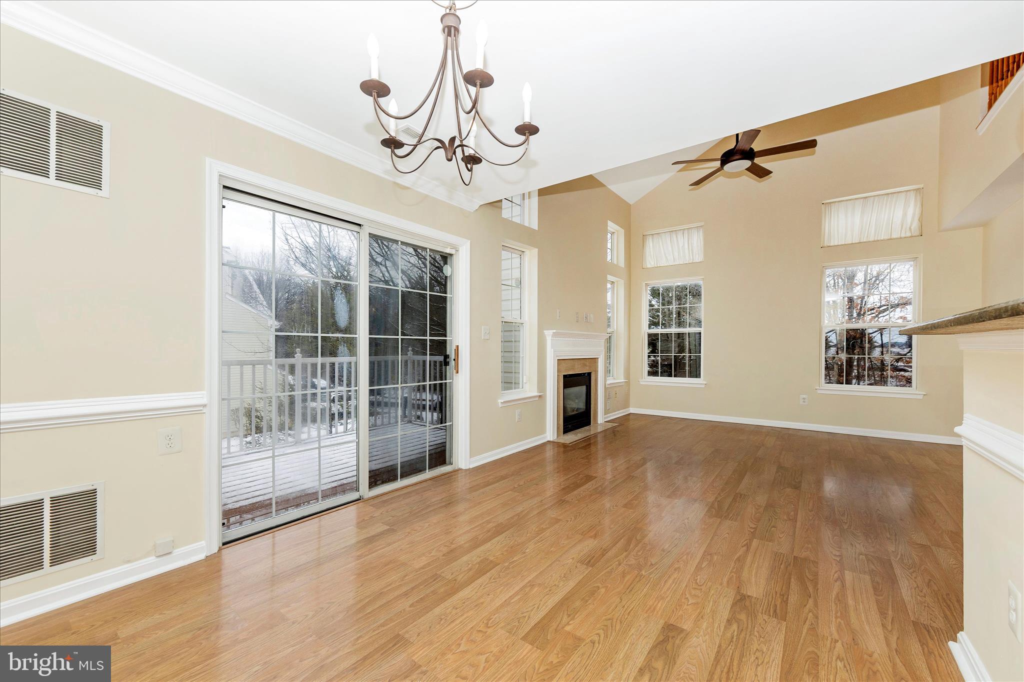 CLOVERLEAF CENTER - Residential