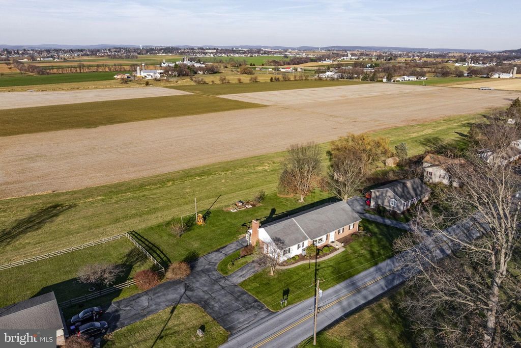 Photo of 159 Edgewood Drive, NEW HOLLAND, PA 17557 (MLS # PALA2084314)