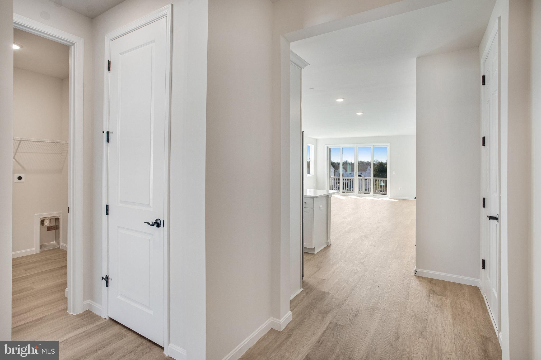 ROUND HILL MEADOWS - Residential